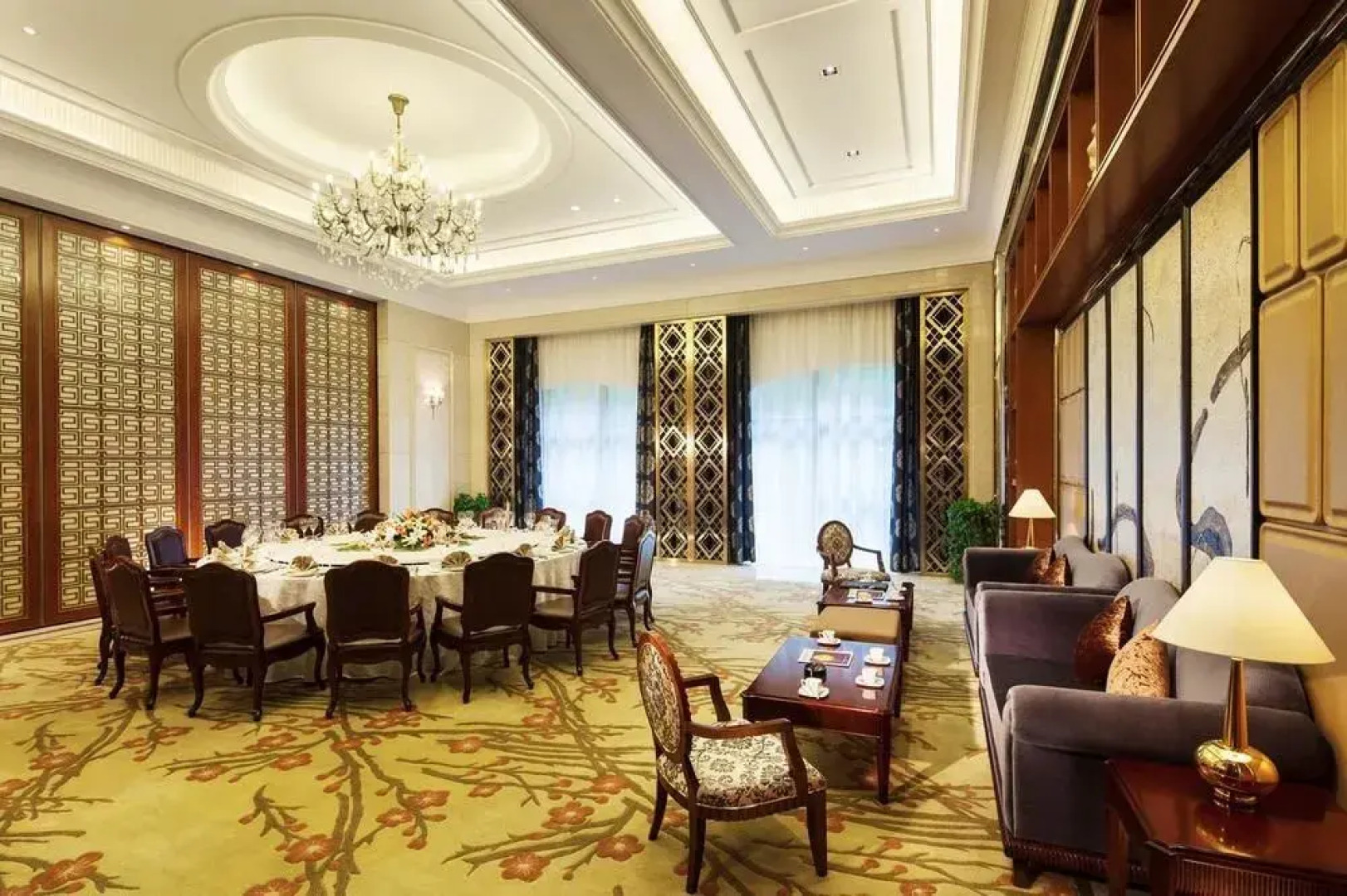 Royal Oriental Garden Hotel