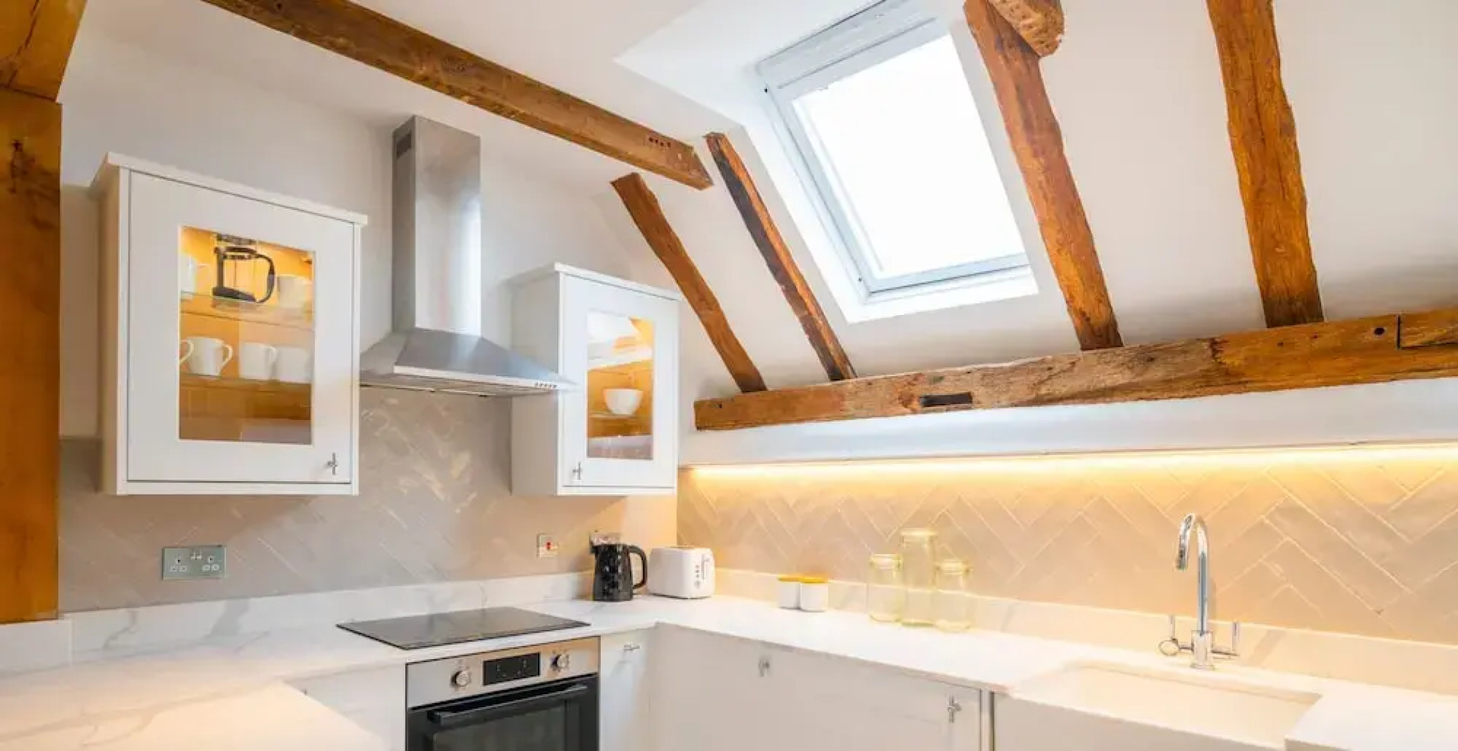 Stable Annex Bisham - Vibrant 1 Bed With Parking