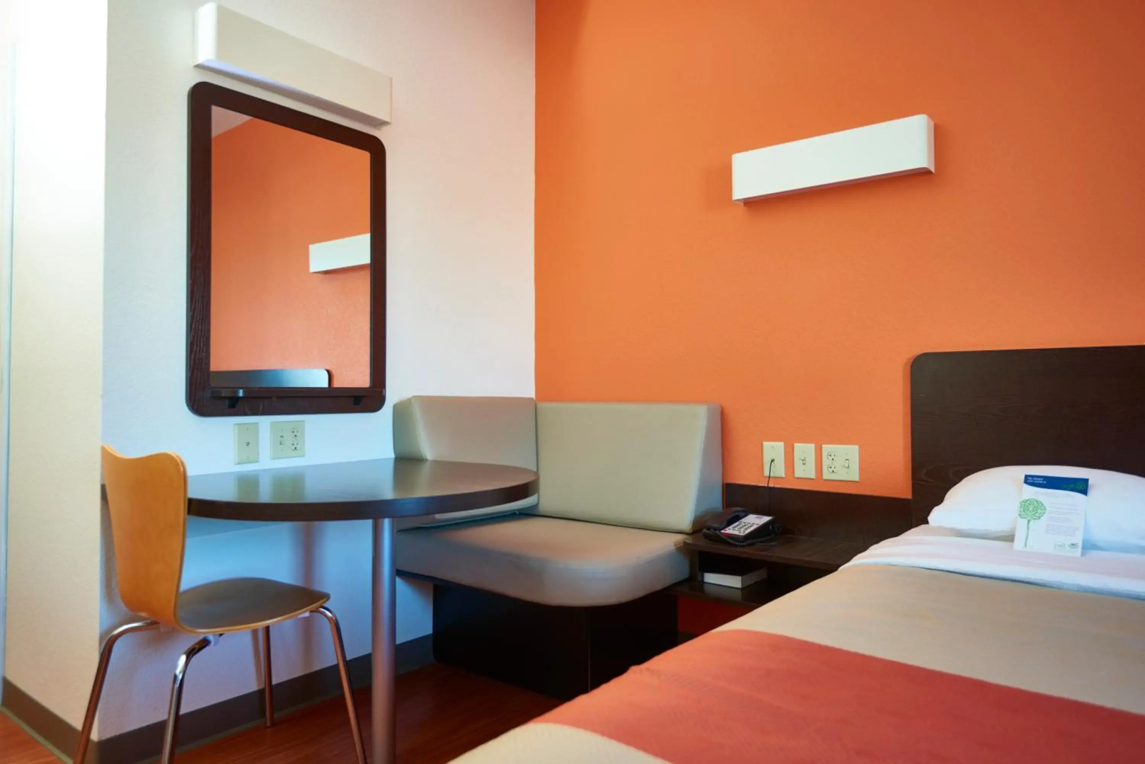 Motel 6 Wilkes Barre, PA - Arena
