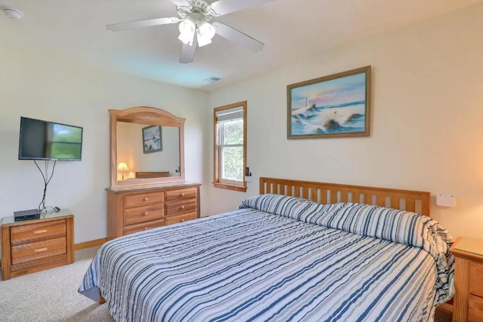 6061 - Bark O Lounge