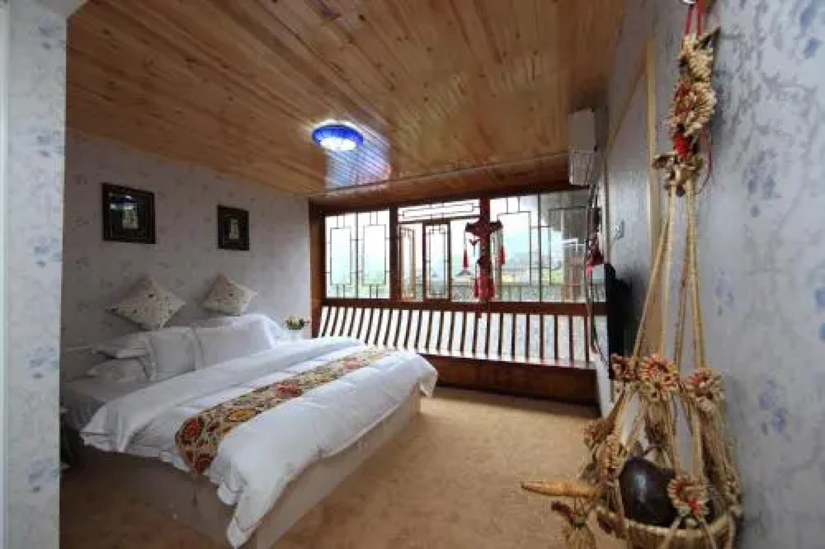 TOWO Holiday Hotel-LeiShan