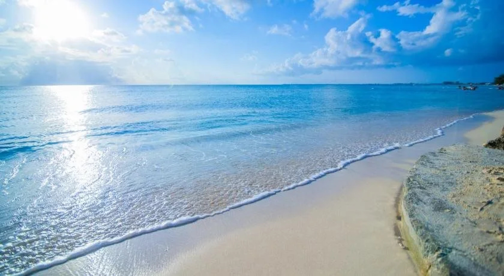 7 Mile Beach Resort & Club