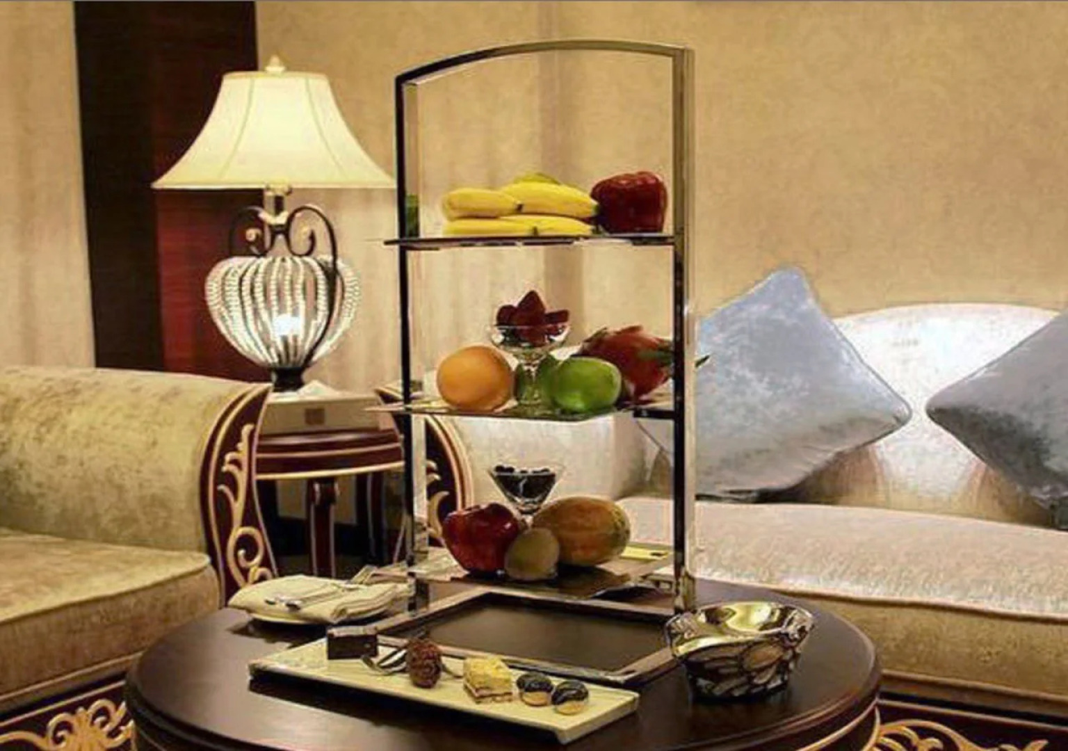 Noble International Hotel