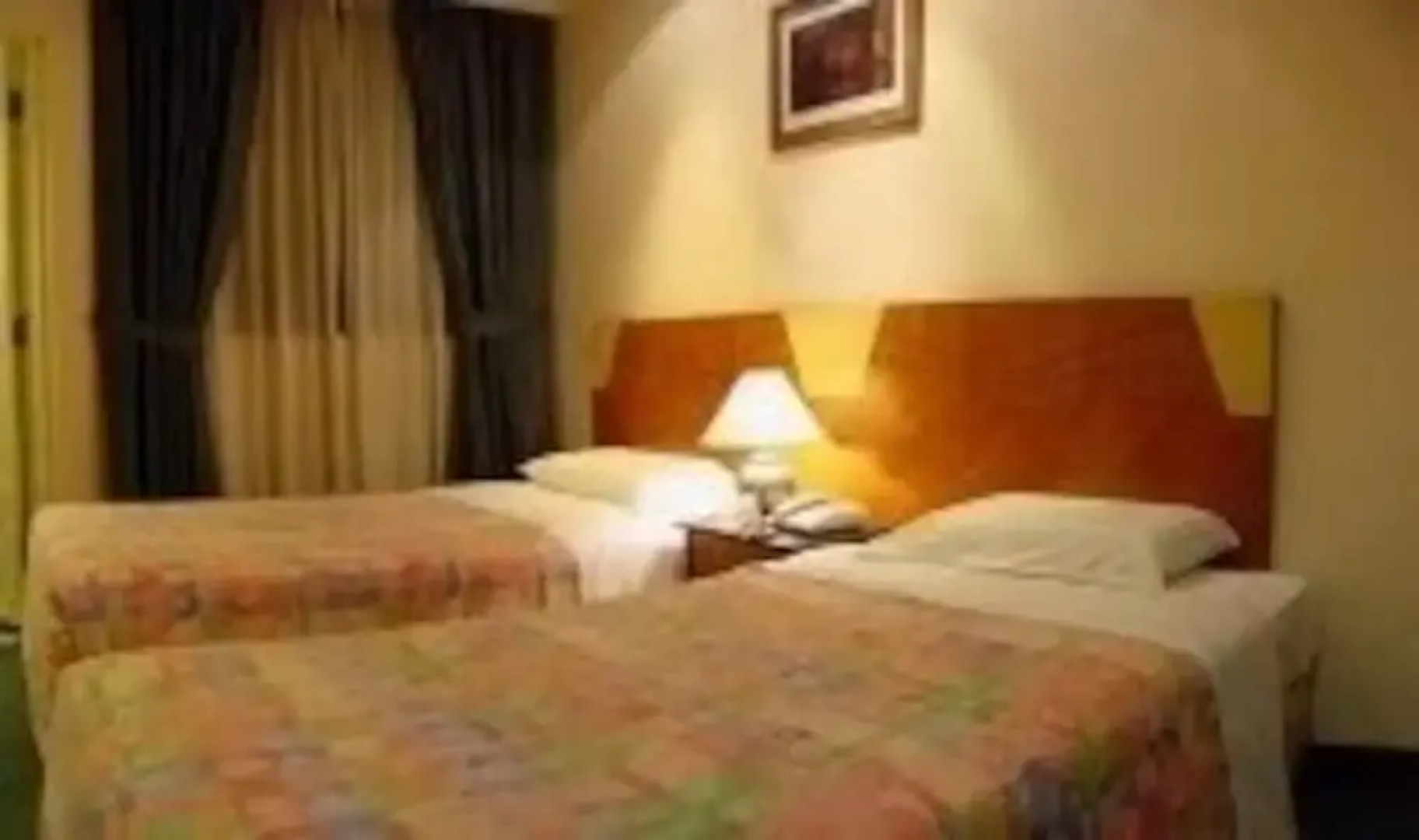 Oriental Pearl Budget Hotel