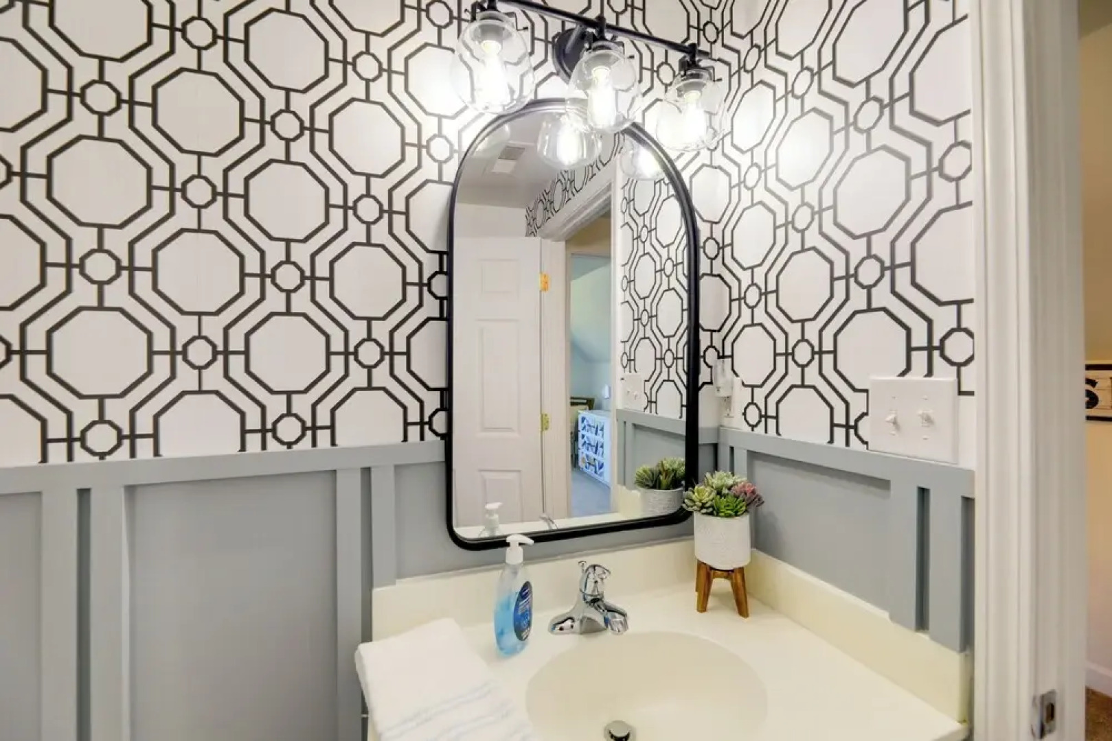 'the Willowberry House' With Deck & Grill!