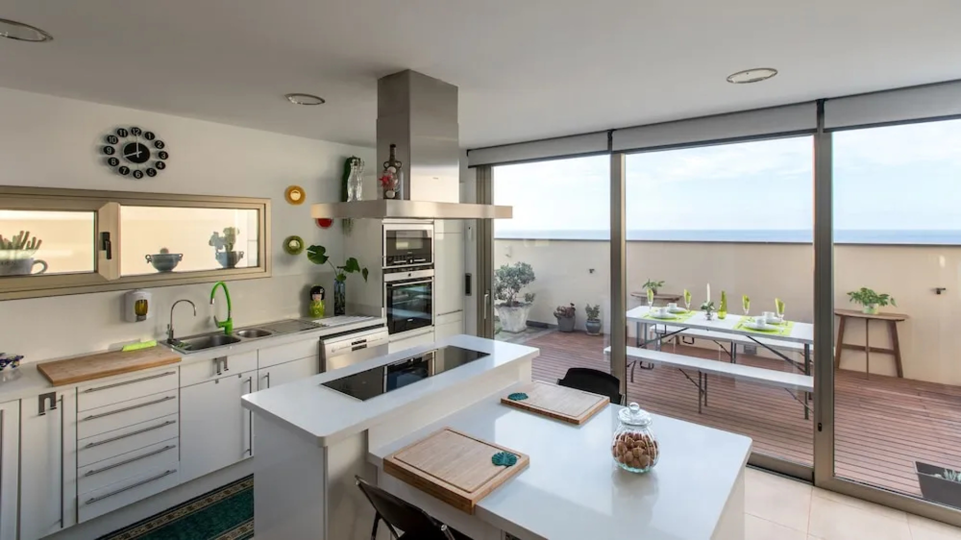 Vertical Villa: luxury, sea views & private SPA