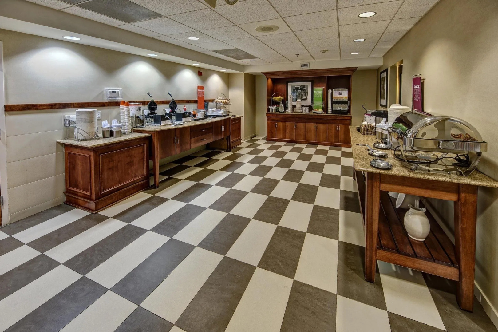 Hampton Inn by Hilton Dunn