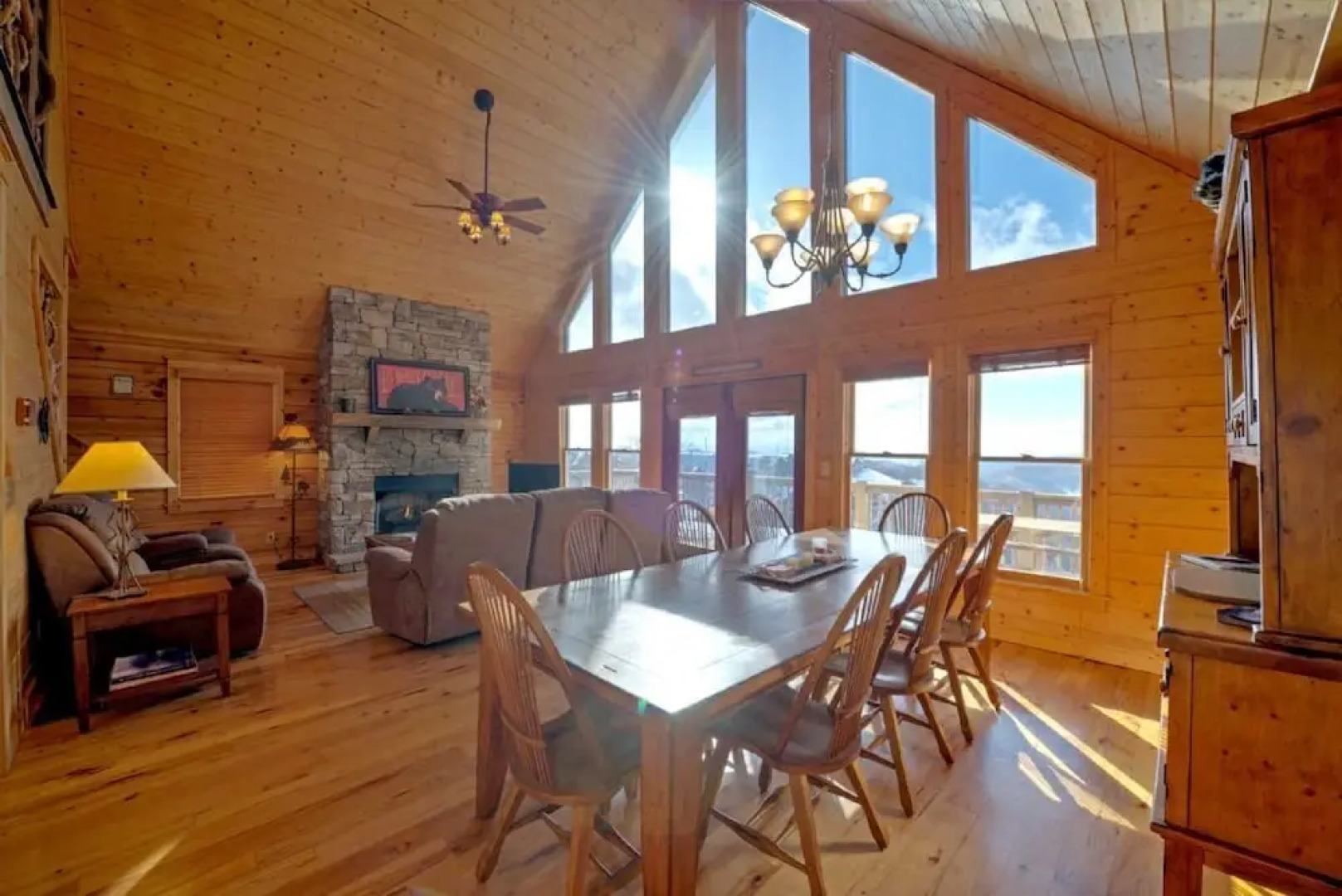 Black Bear Lodge at Scenic Wolf Resort - 3 Br Cabin