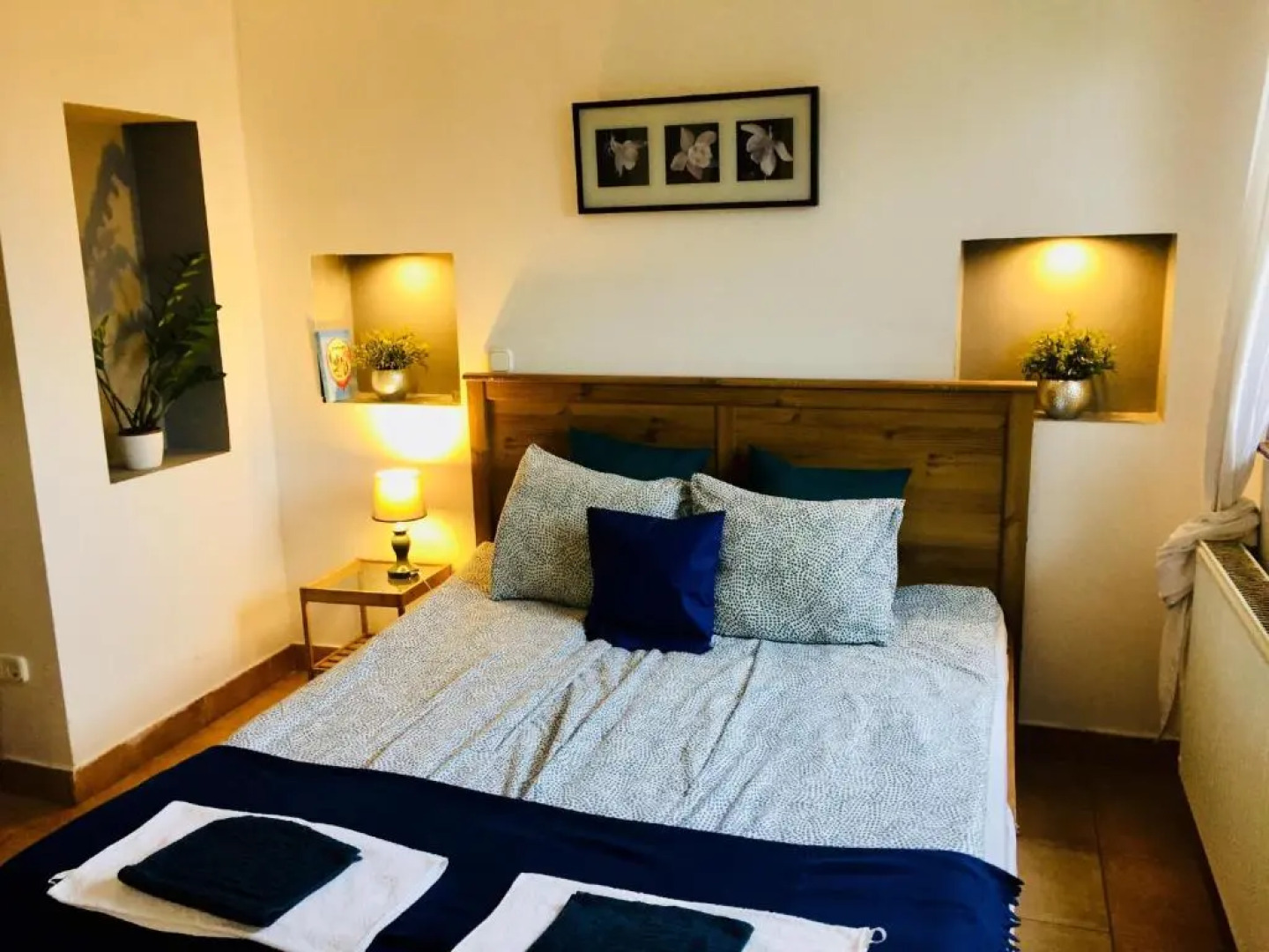 Holiday Apartmanház