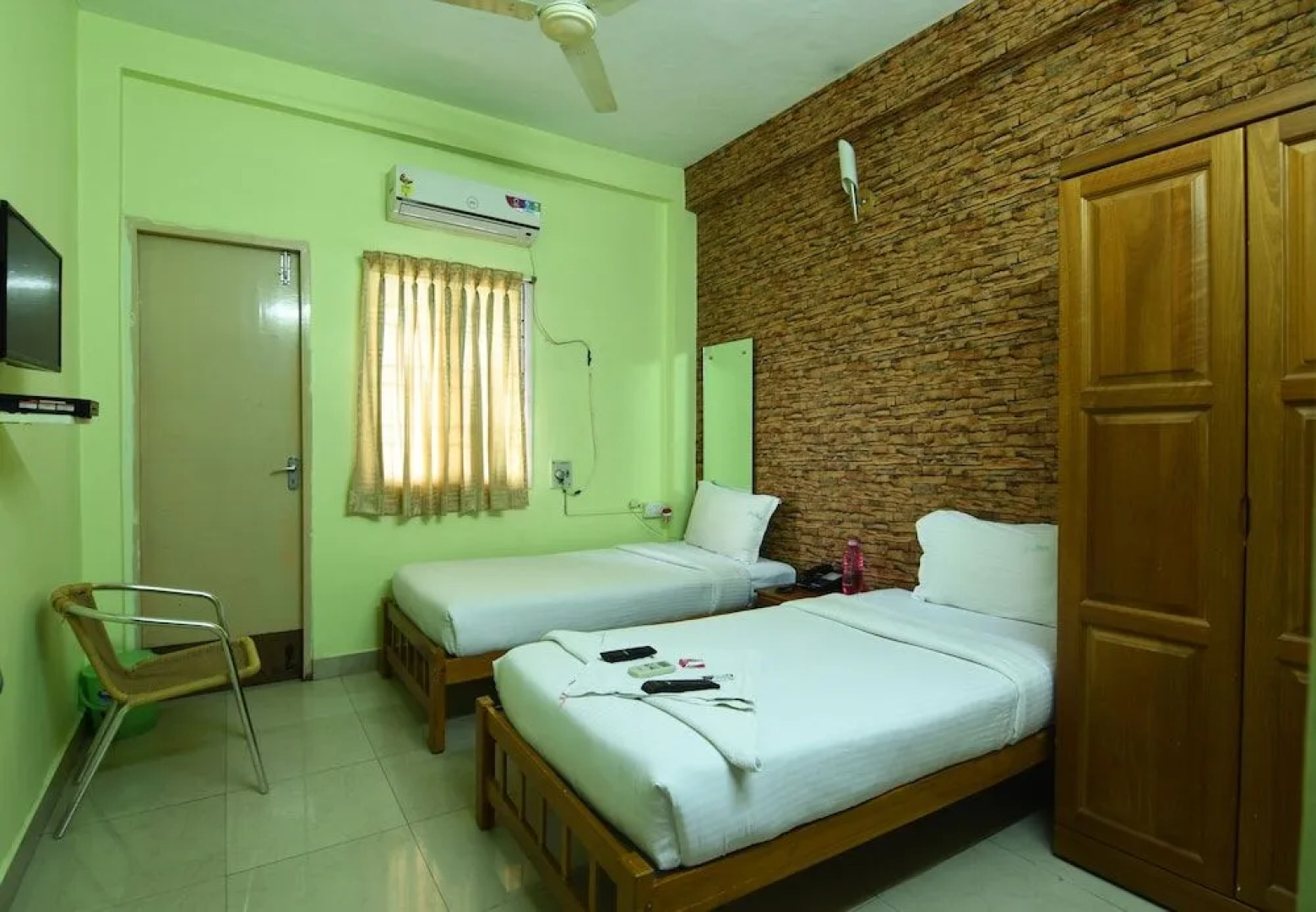 Ulo Green Apple Inn OMR