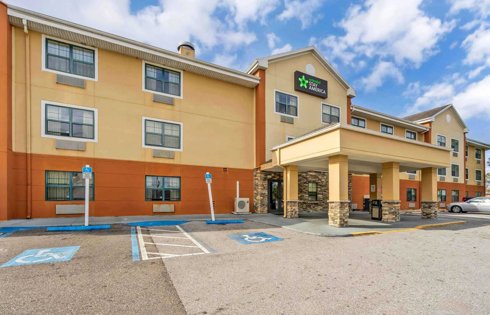 Extended Stay America Select Suites Tampa N USF Attractions
