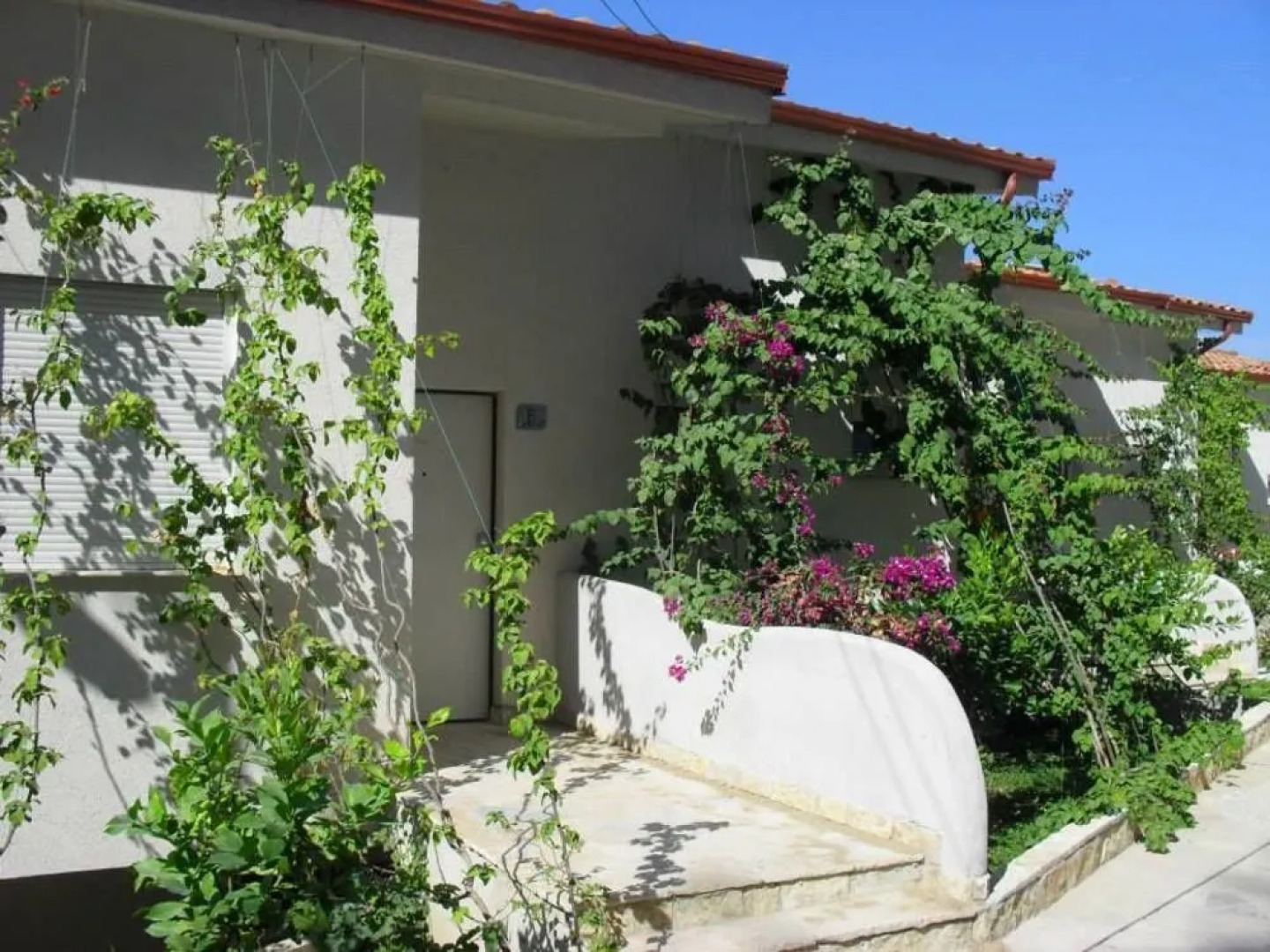 Bougainville Bay Serviced Apartments