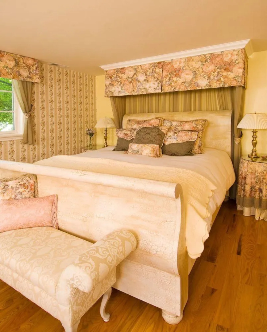 A Midsummer's Dream Bed & Breakfast