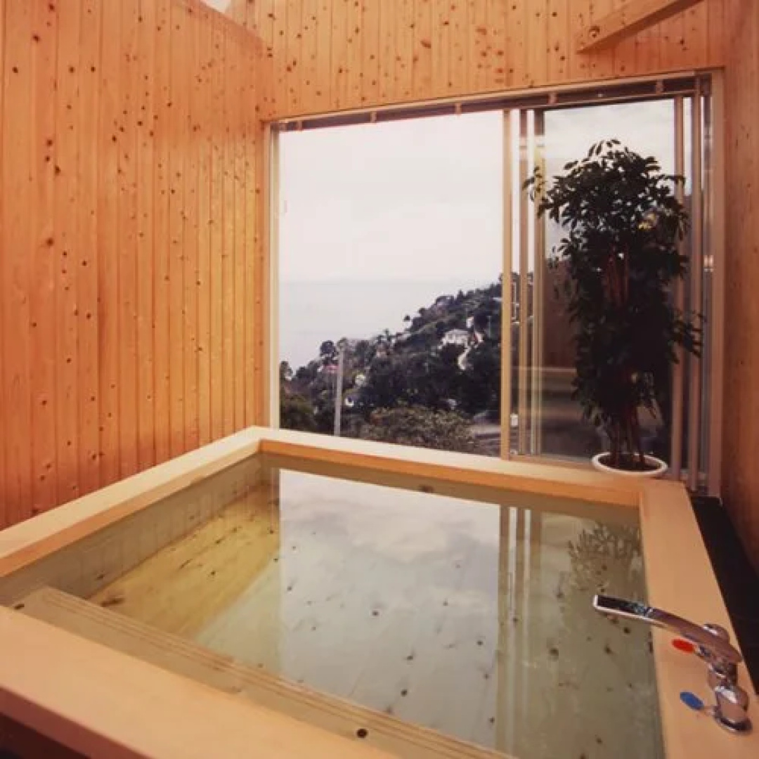 Enoura Terrace