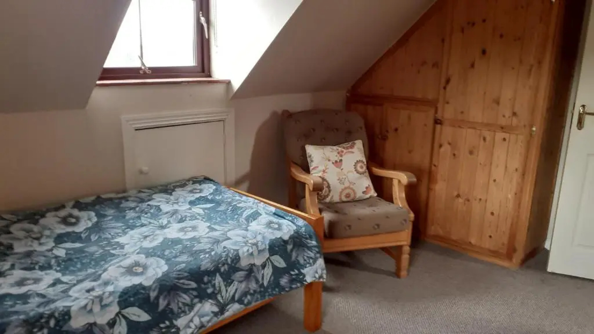 Cuckoo Tree House, Glengarriff, Beara Peninsula