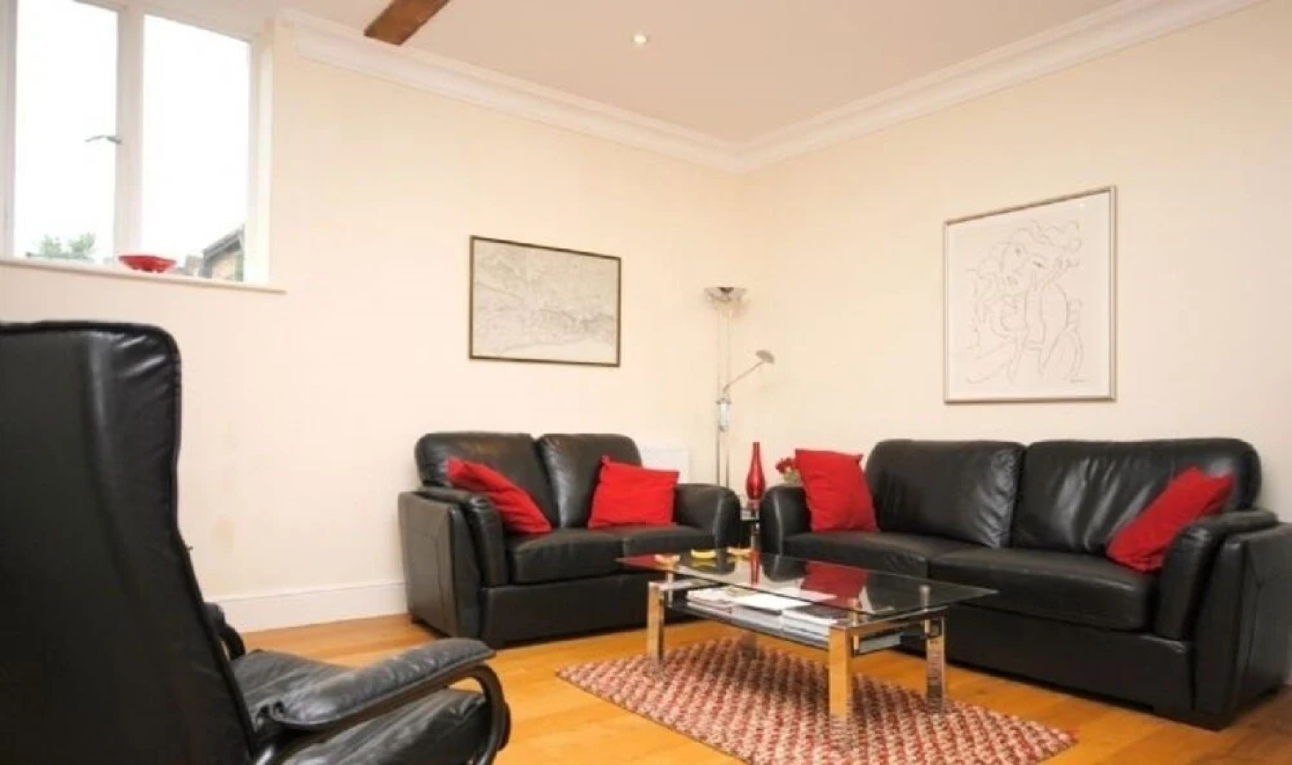 11 Angel Yard, Midhurst