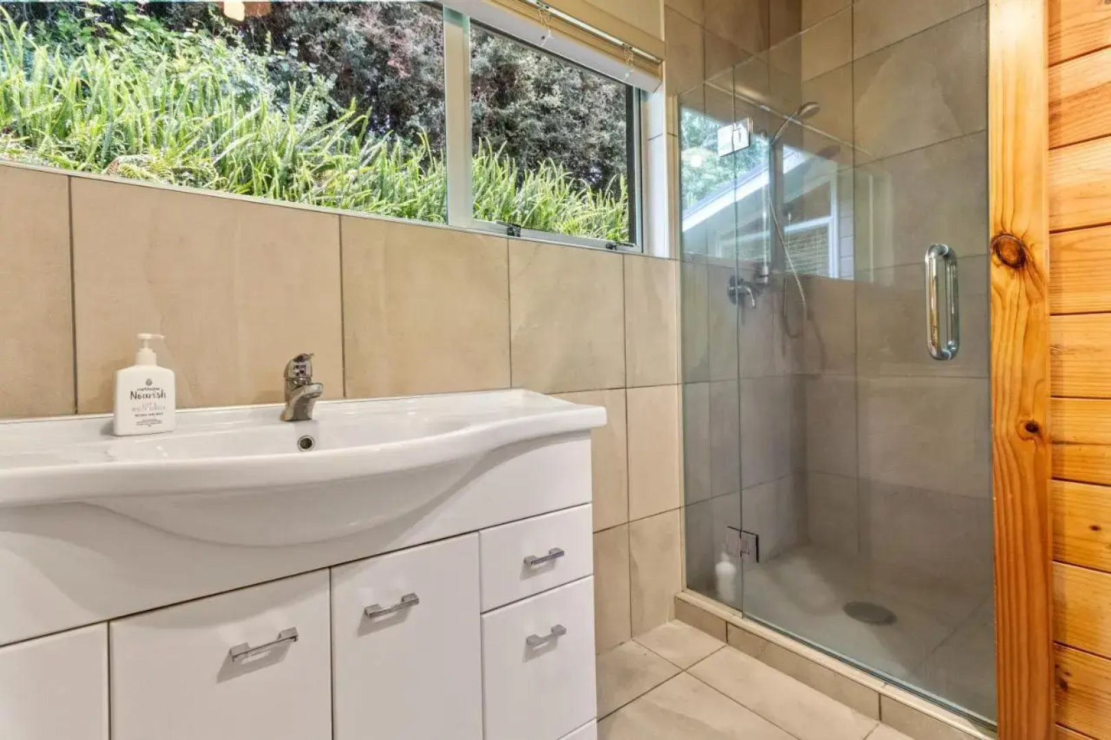 Country Retreat - Athenree Holiday Home
