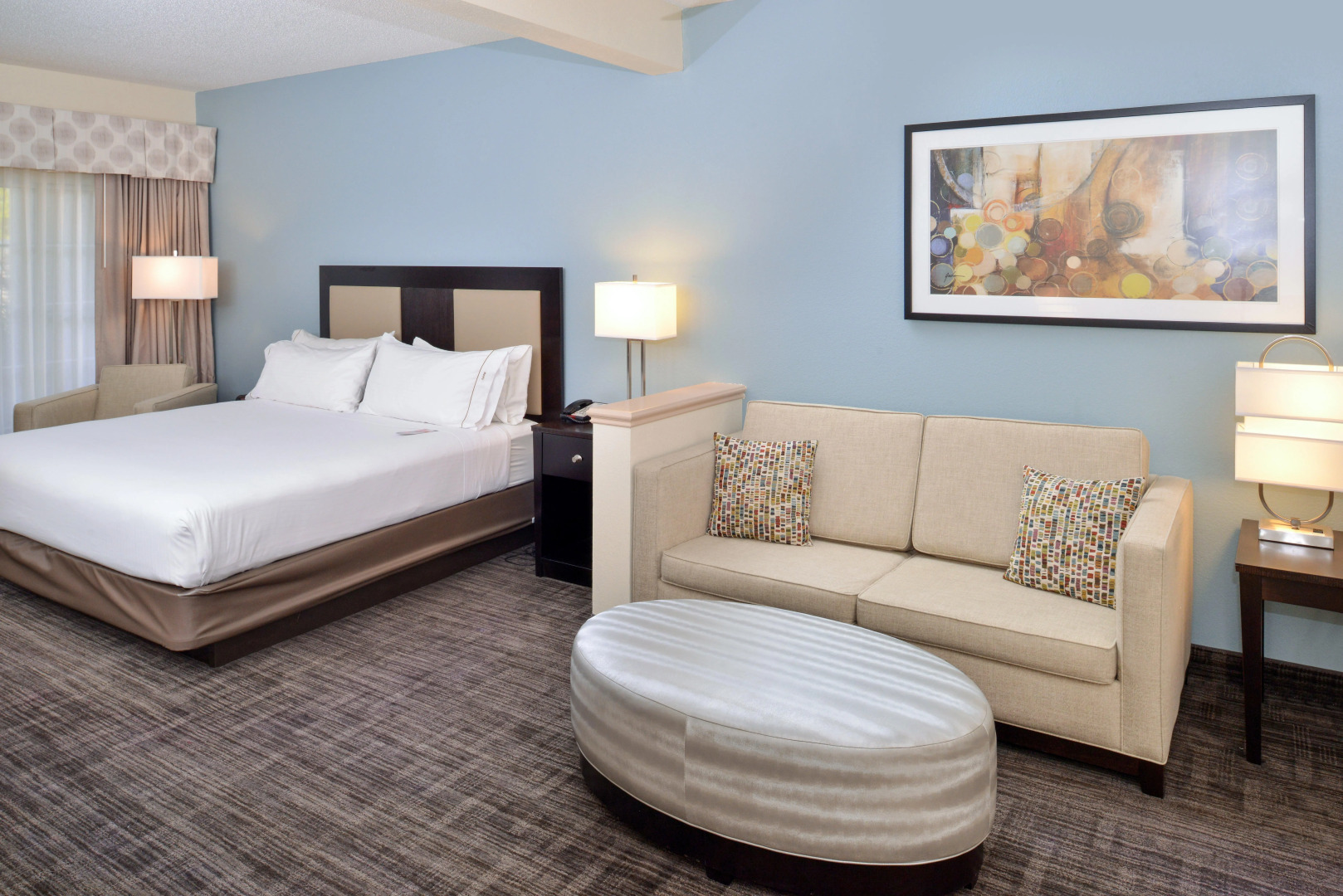 Holiday Inn Express & Suites St. Joseph