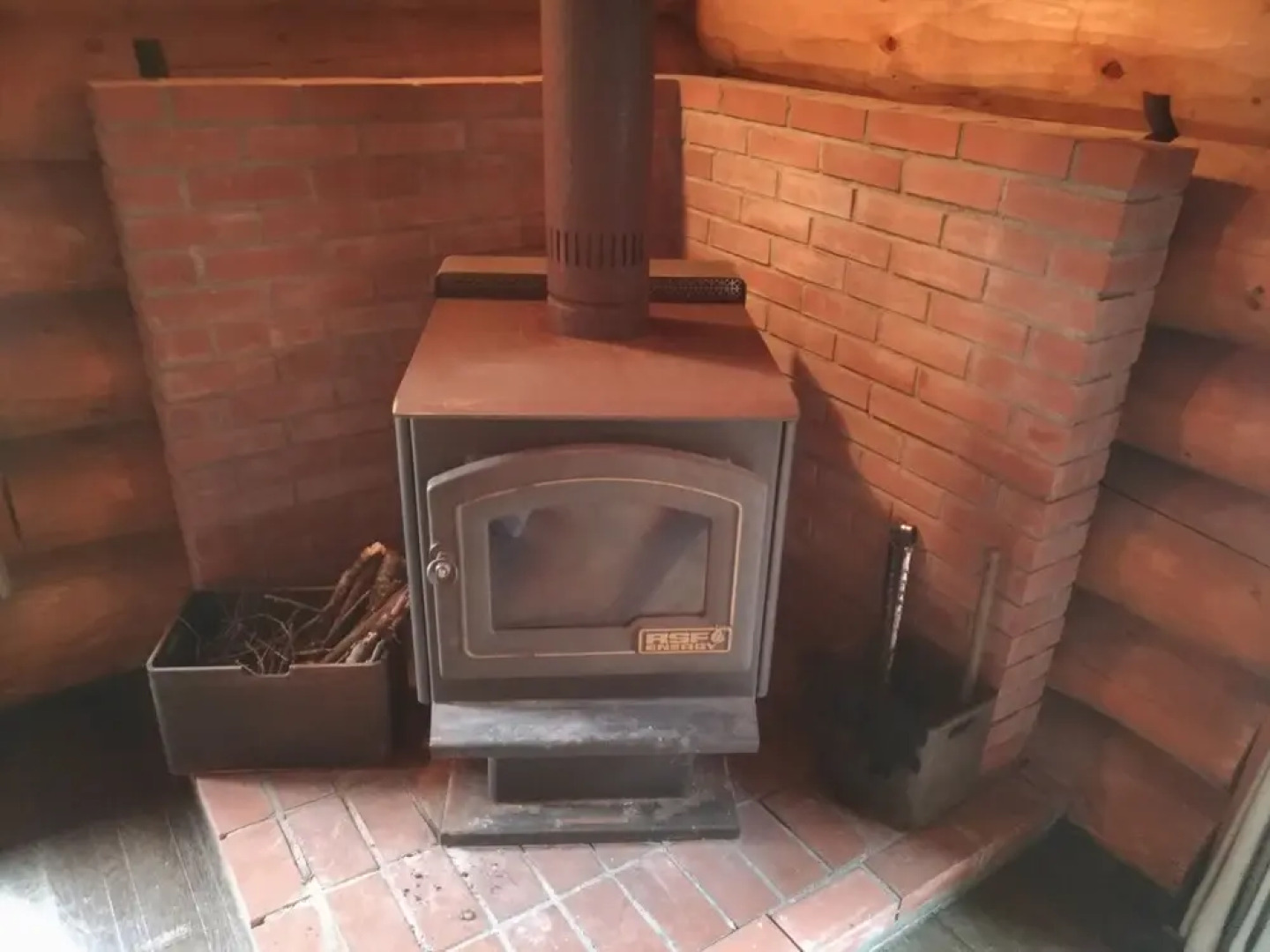 Log cabin rental & Finland Sauna Step House