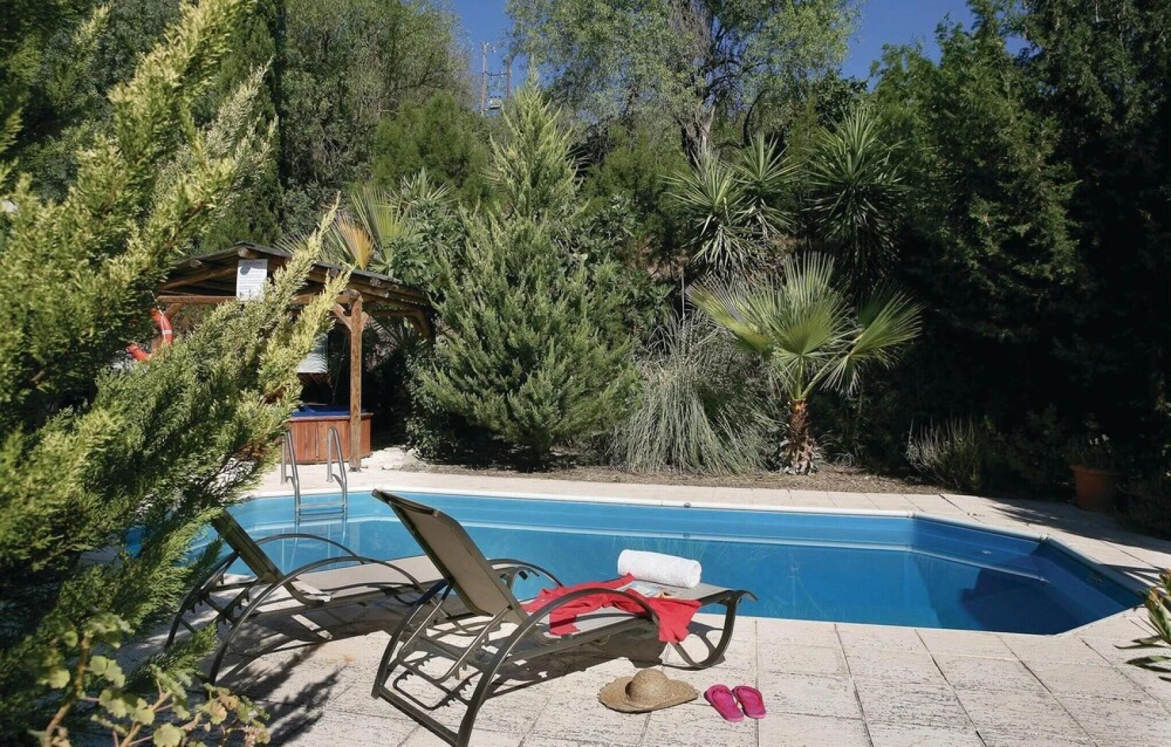 Beautiful Home in Miliou Paphos With 2 Bedrooms, Outdoor Swimming Pool and Swimming Pool