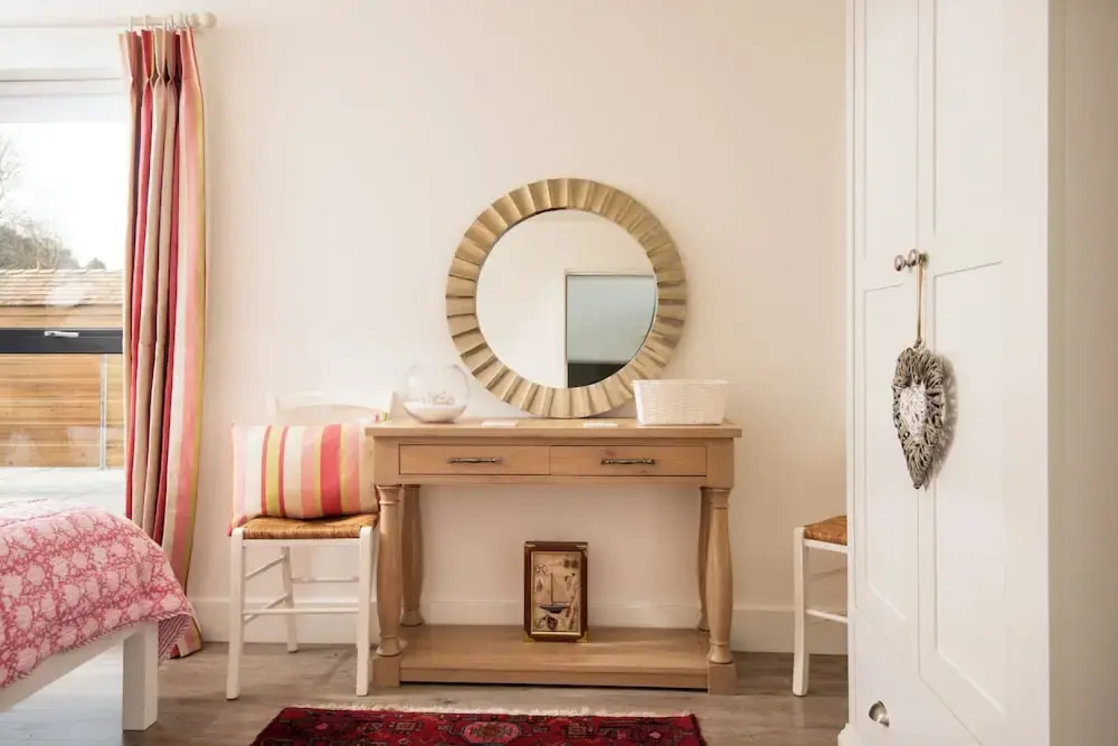 Wild Chive Lodge, Brada Quarry