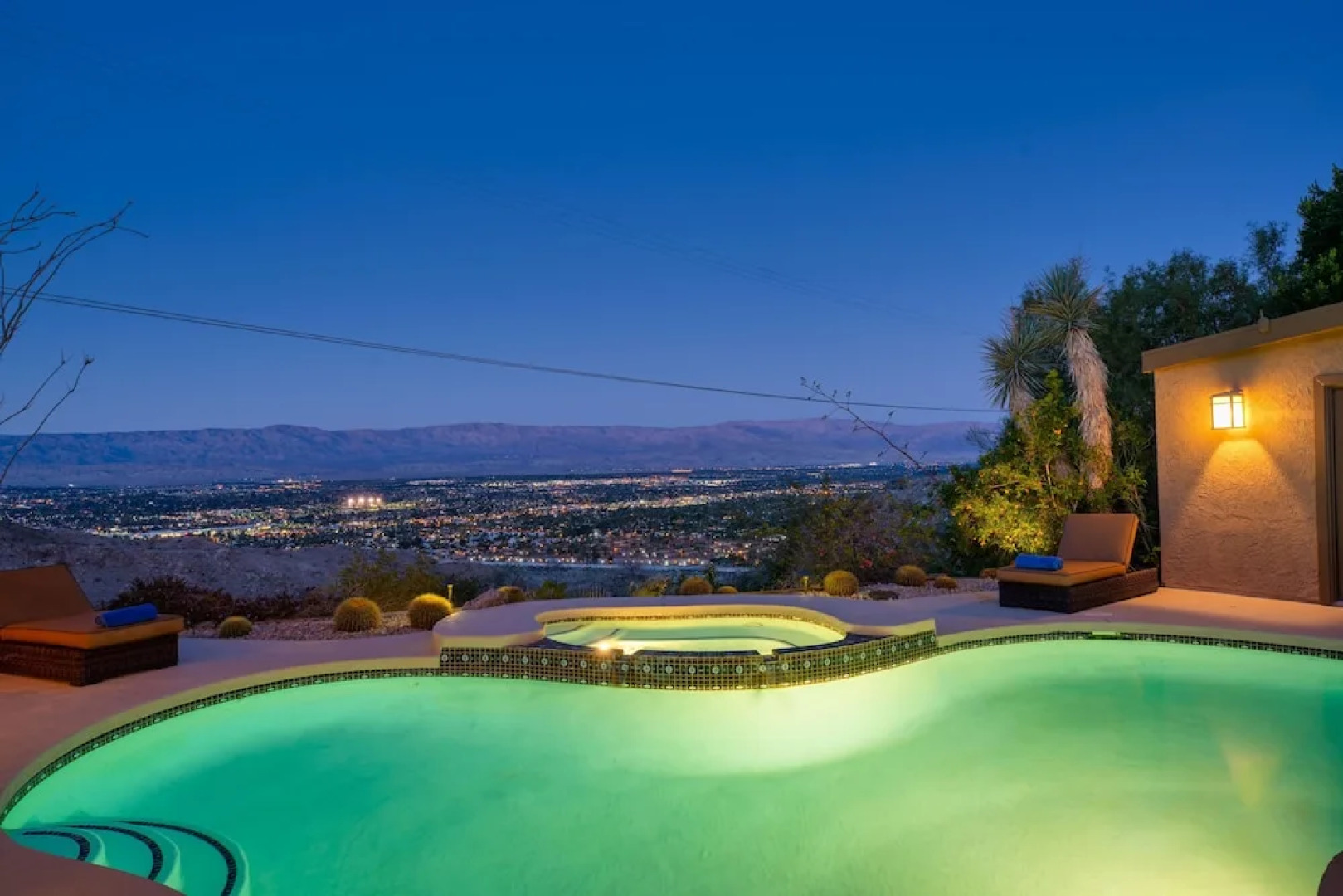 New Listing! All-suite Hilltop W/ Pool, Spa 2 Bedroom Home