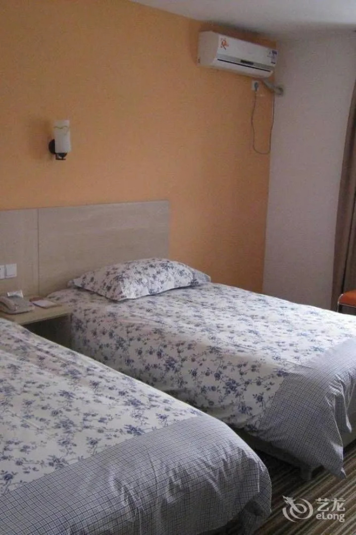 Motel 168 Hotel Xinyang Xintiandi