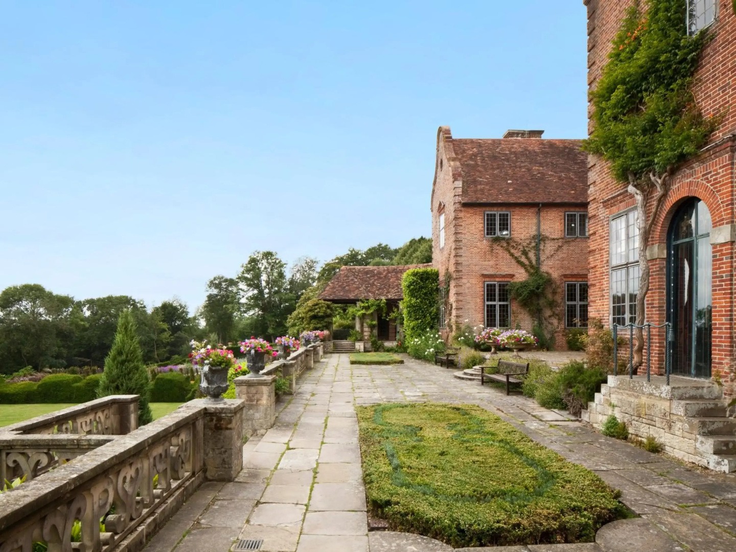 Port Lympne Reserve - Port Lympne Hotel