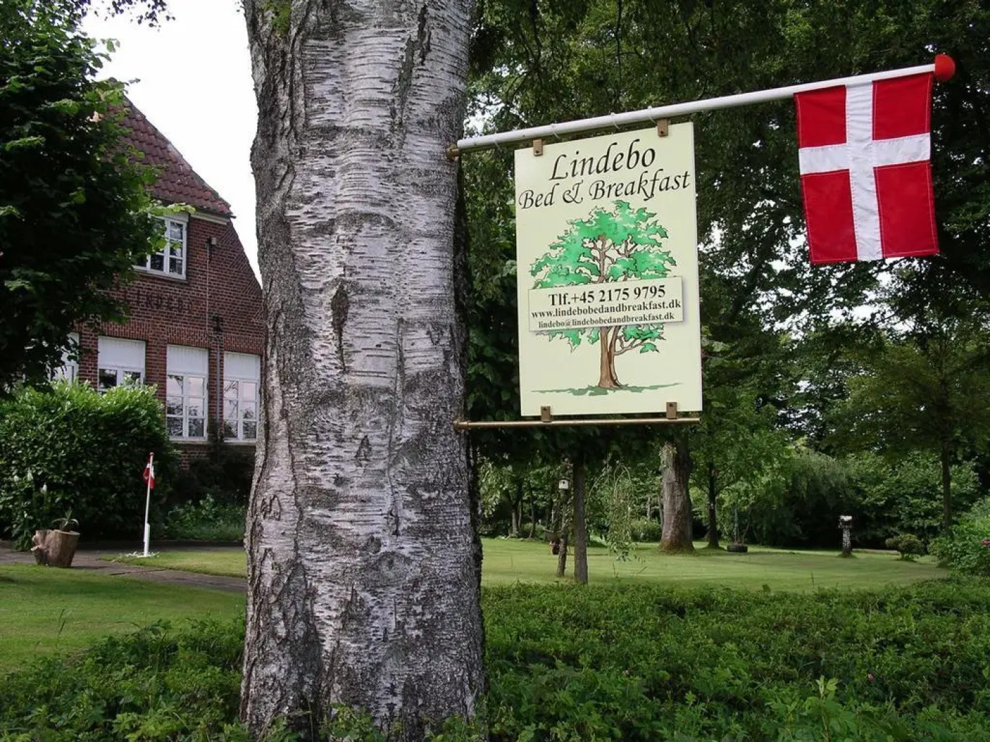 Lindebo Bed & Breakfast