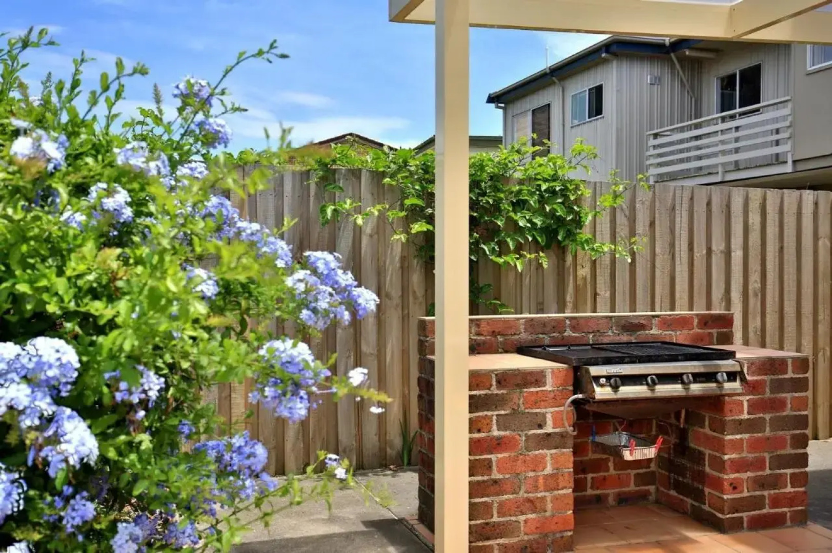 The Crescent - Pet Friendly - 1 Min To Beach