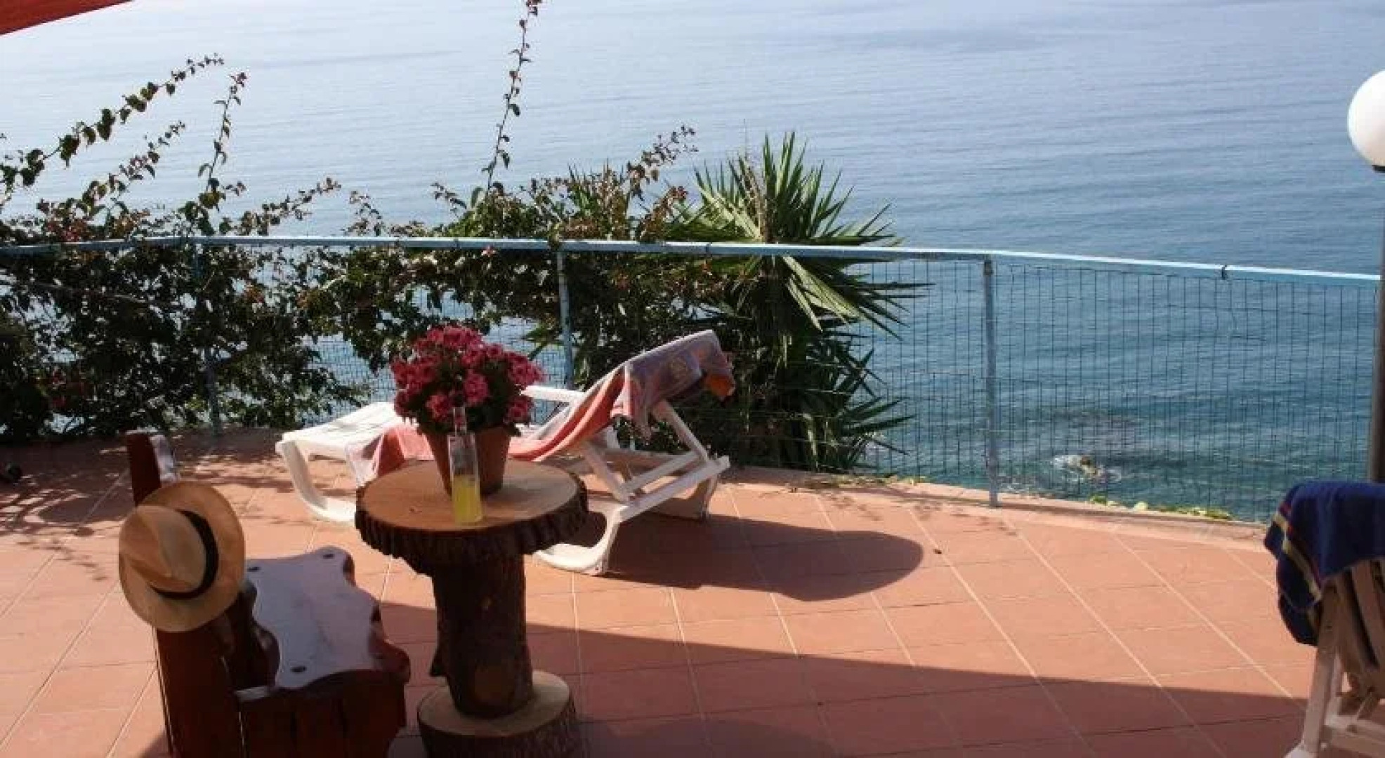 Camere & Casa Vacanze Lo Scoglio