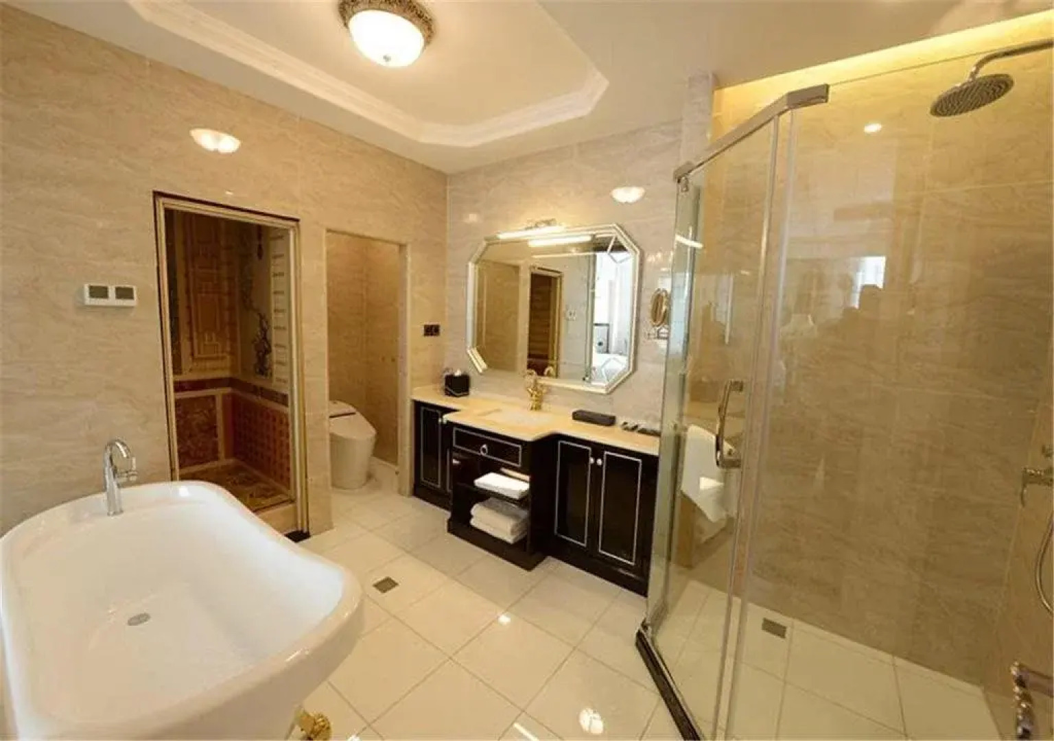 Taiyuan Xindongfang Hotel