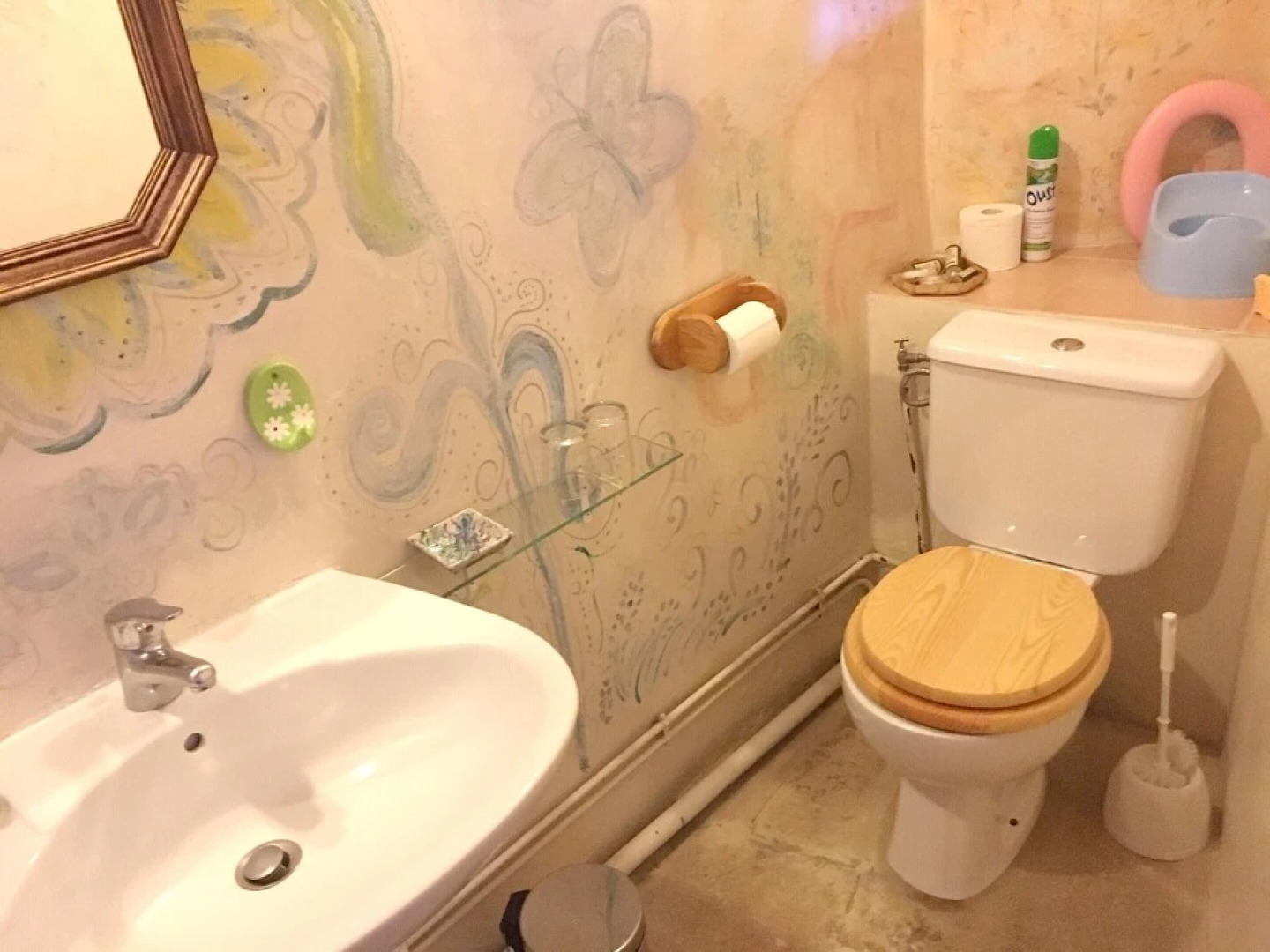 House With 2 Bedrooms in Vers-pont-du-gard, With Enclosed Garden and Wifi