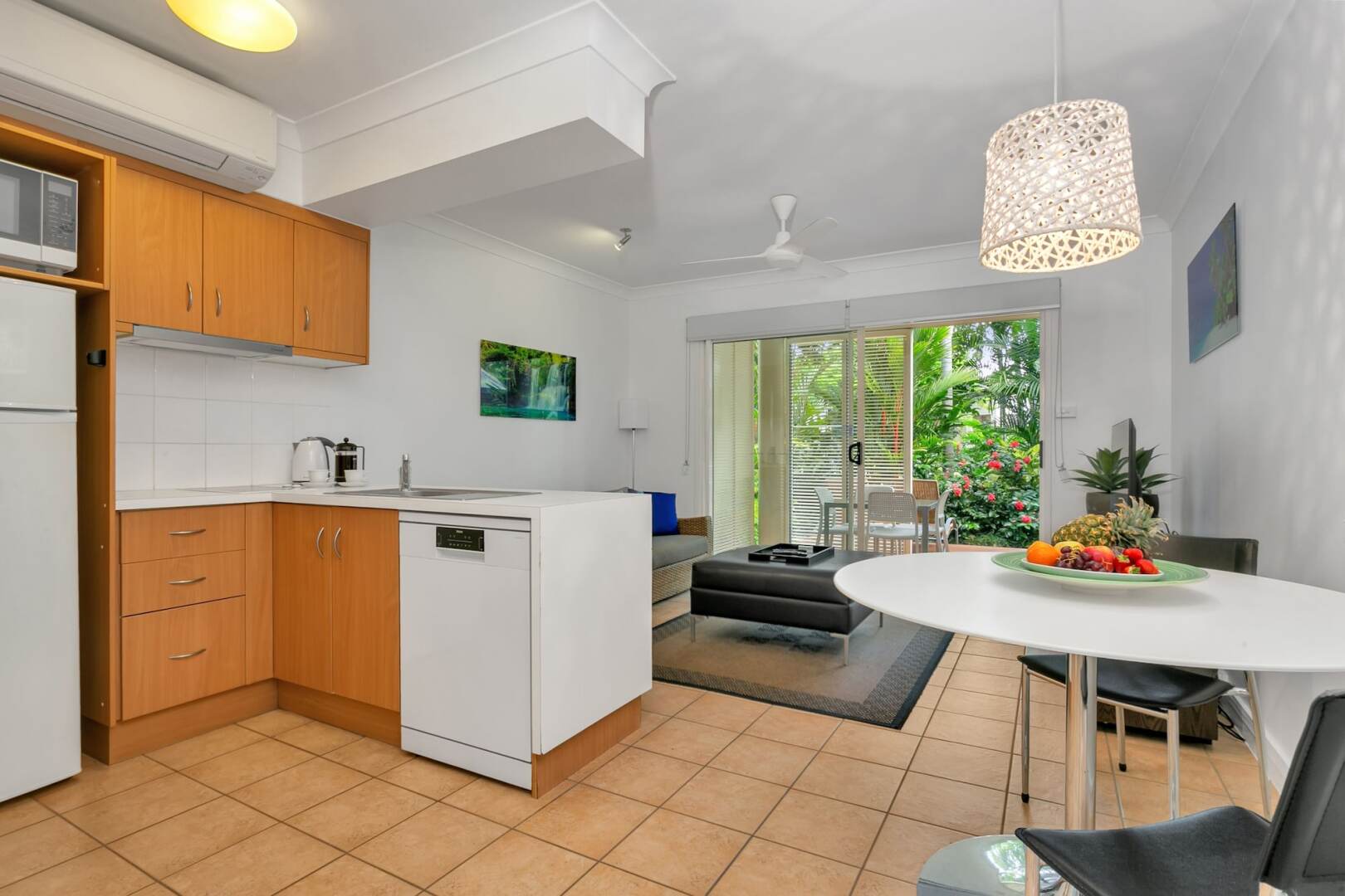 Port Douglas Apartments - Adults Only Oasis