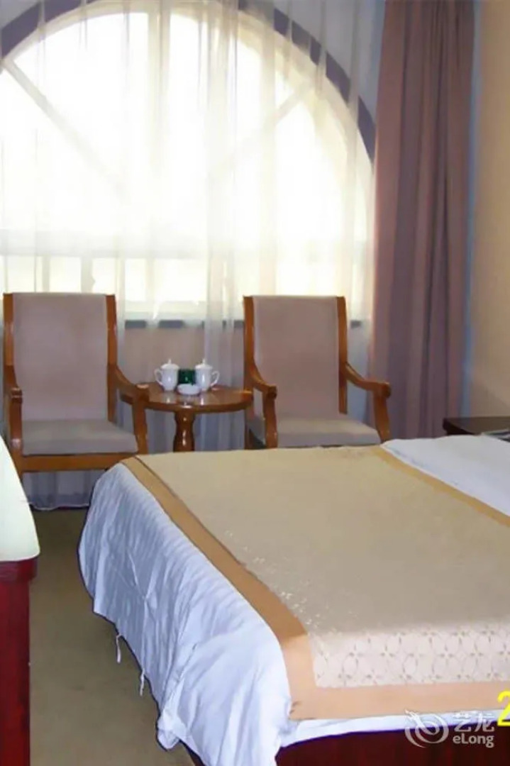 Zhuhui Business Hotel - Qingdao