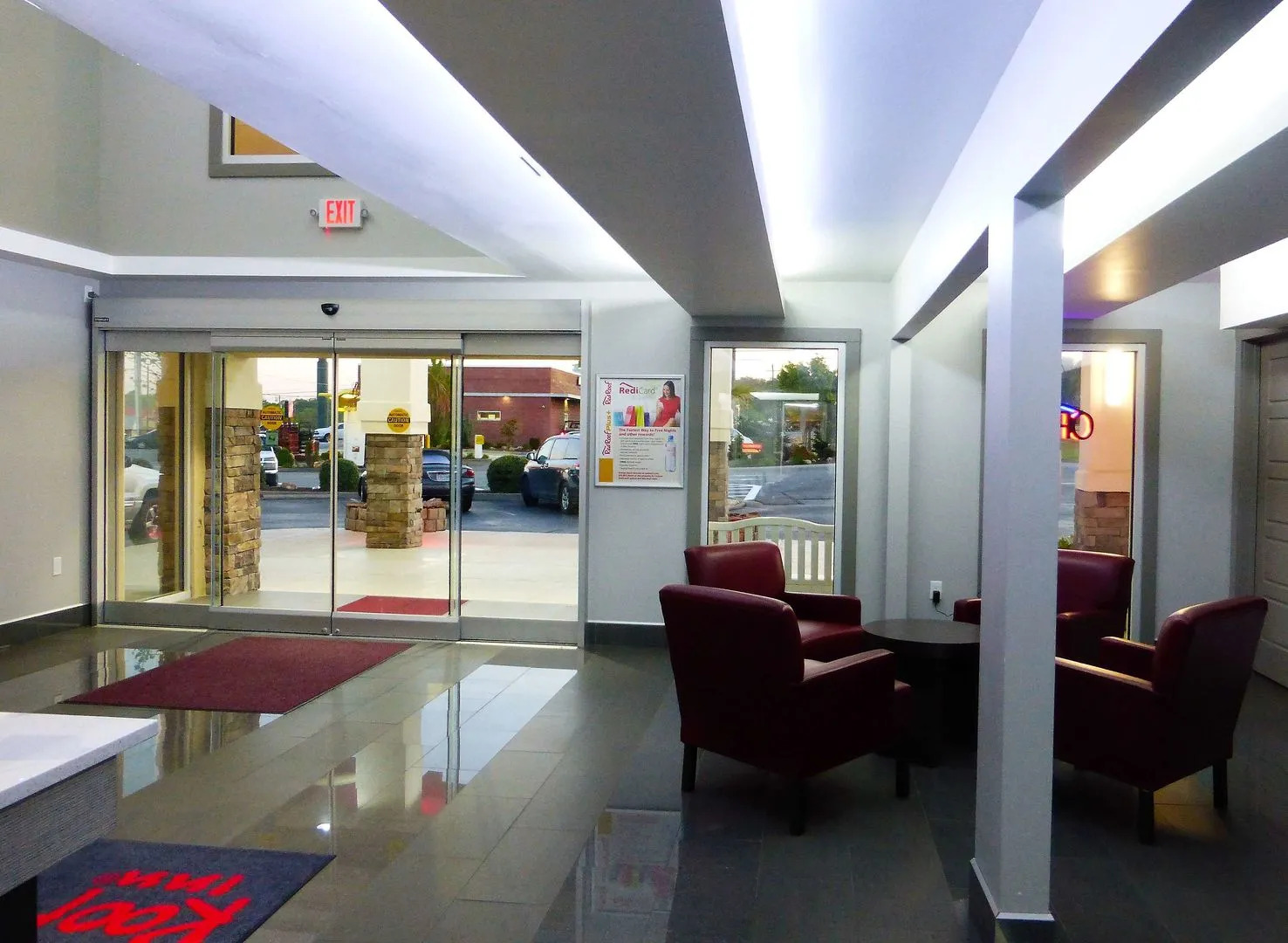 Red Roof Inn & Suites Calhoun