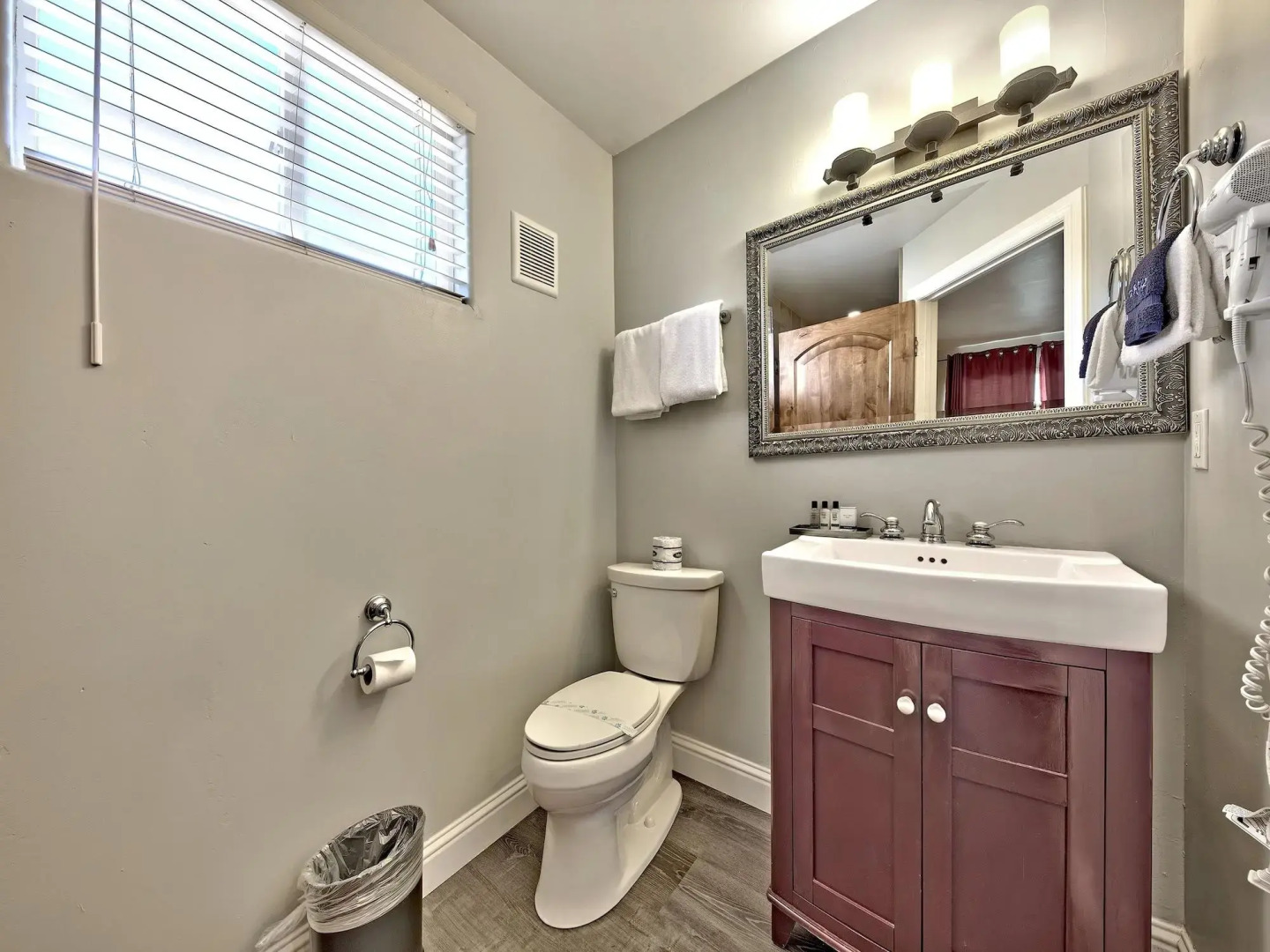 Secrets Inn Lake Tahoe