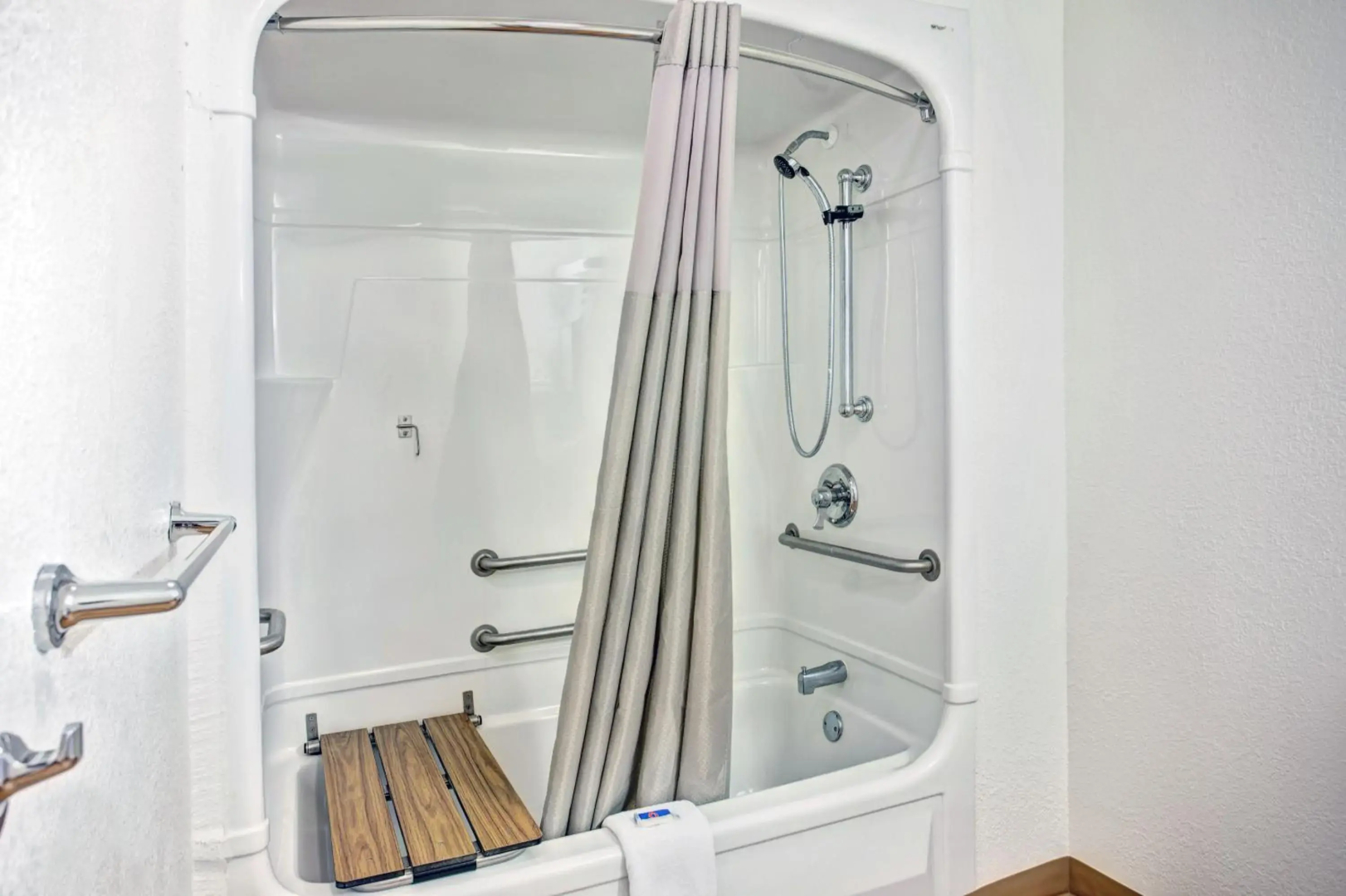 Travelodge by Wyndham Fayetteville