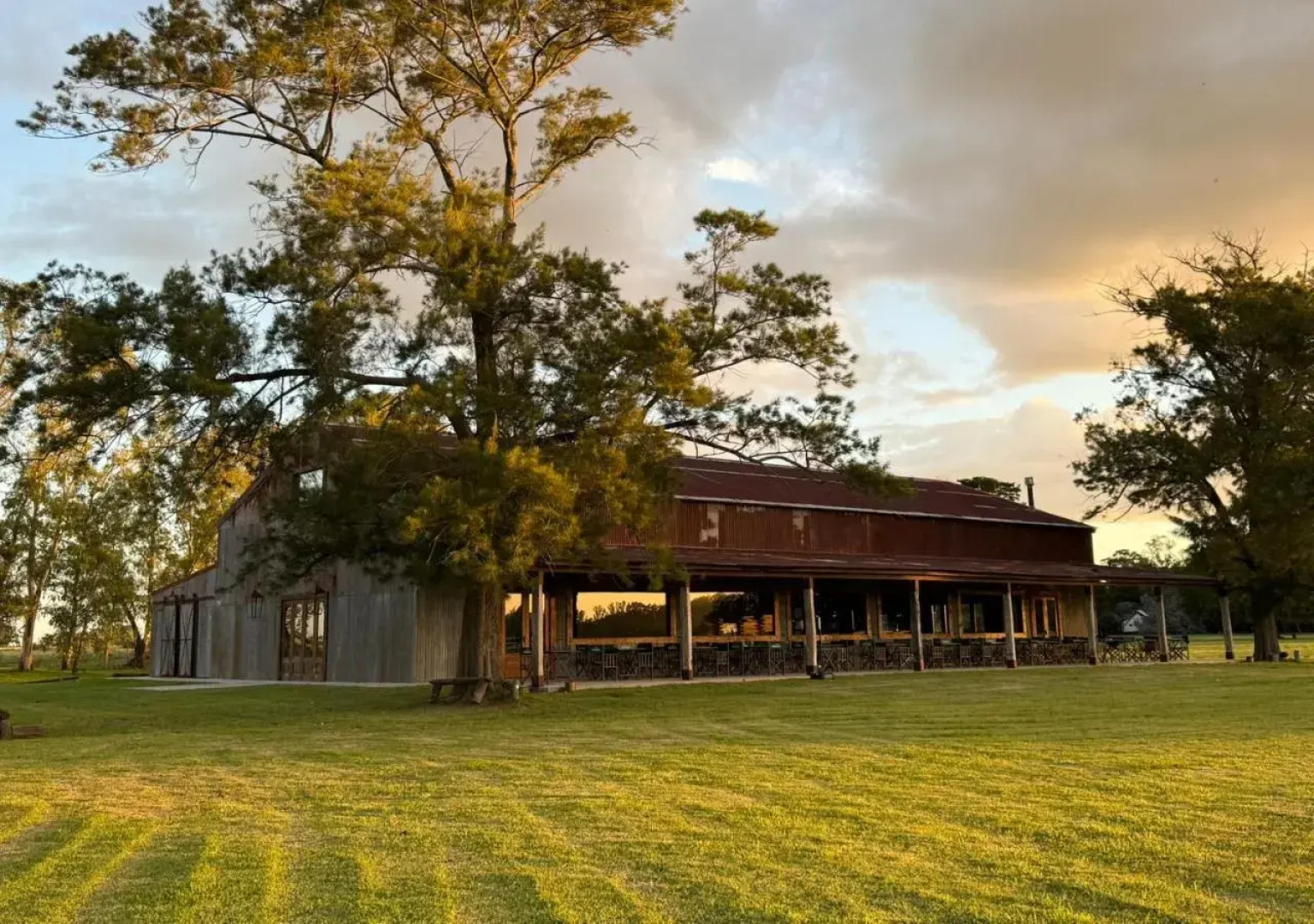 REFUGIO Natural Glamping