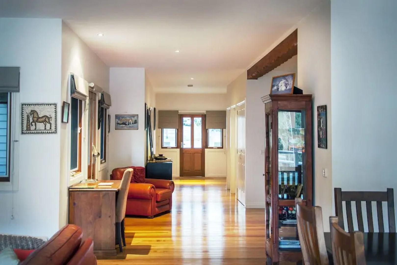 Johanna NEW MODERN HOUSE