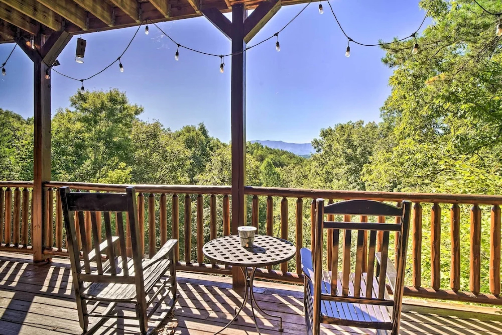 Pigeon Forge Cabin w/ Amazing Mountain Views!