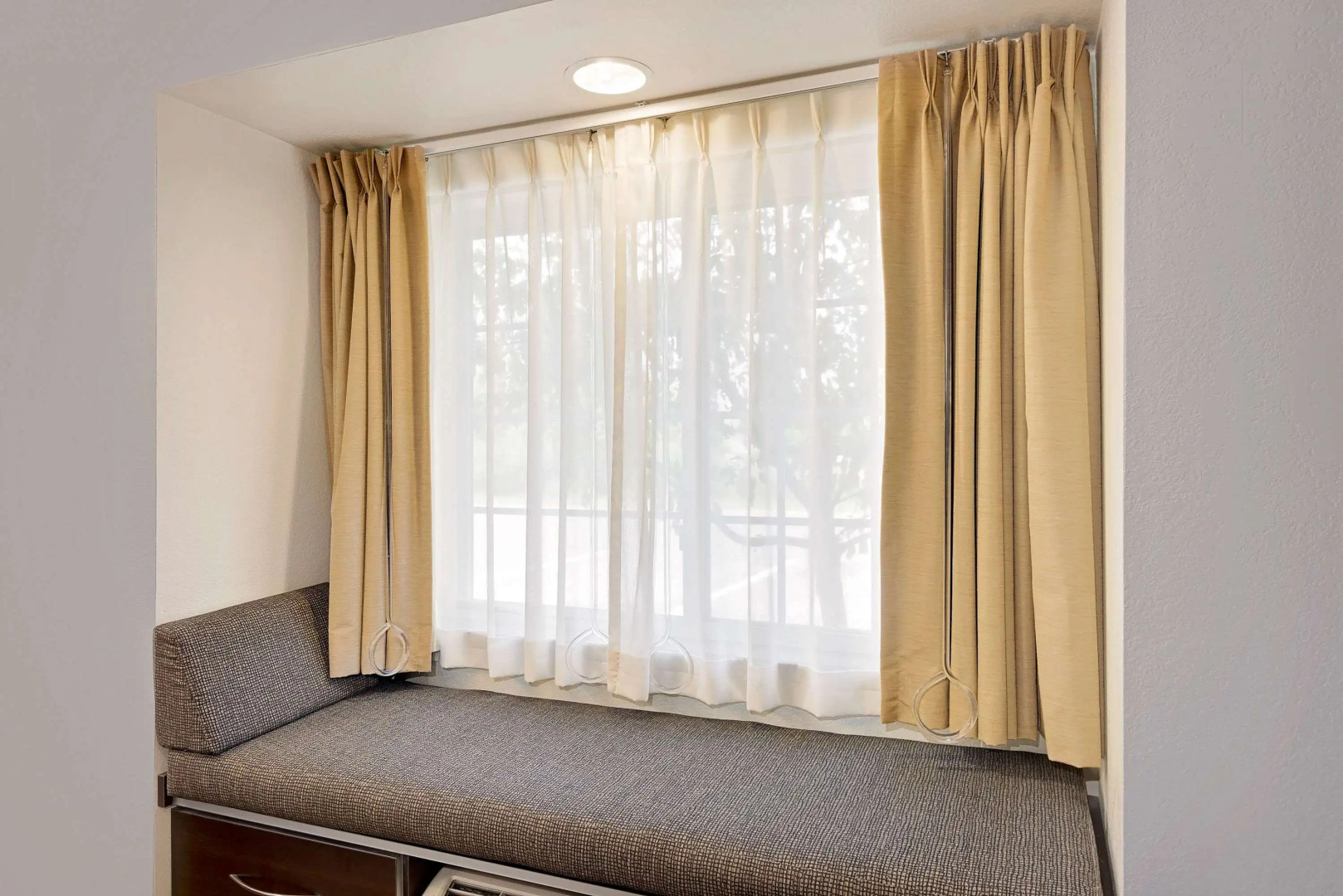 Microtel Inn & Suites by Wyndham Geneva