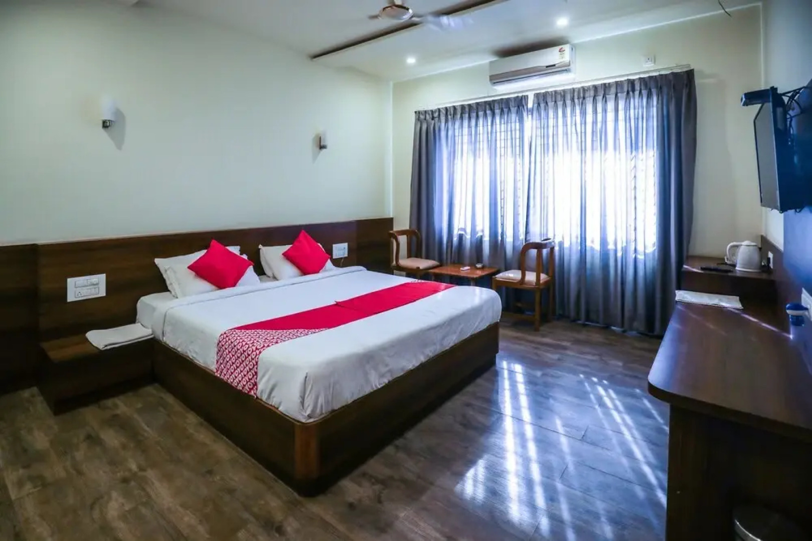 OYO 28365 Hotel The Cult