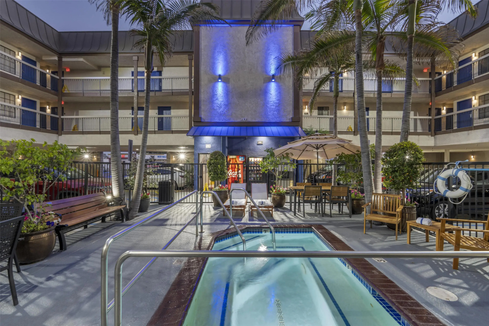 Best Western Airport Plaza Inn Hotel – Los Angeles LAX