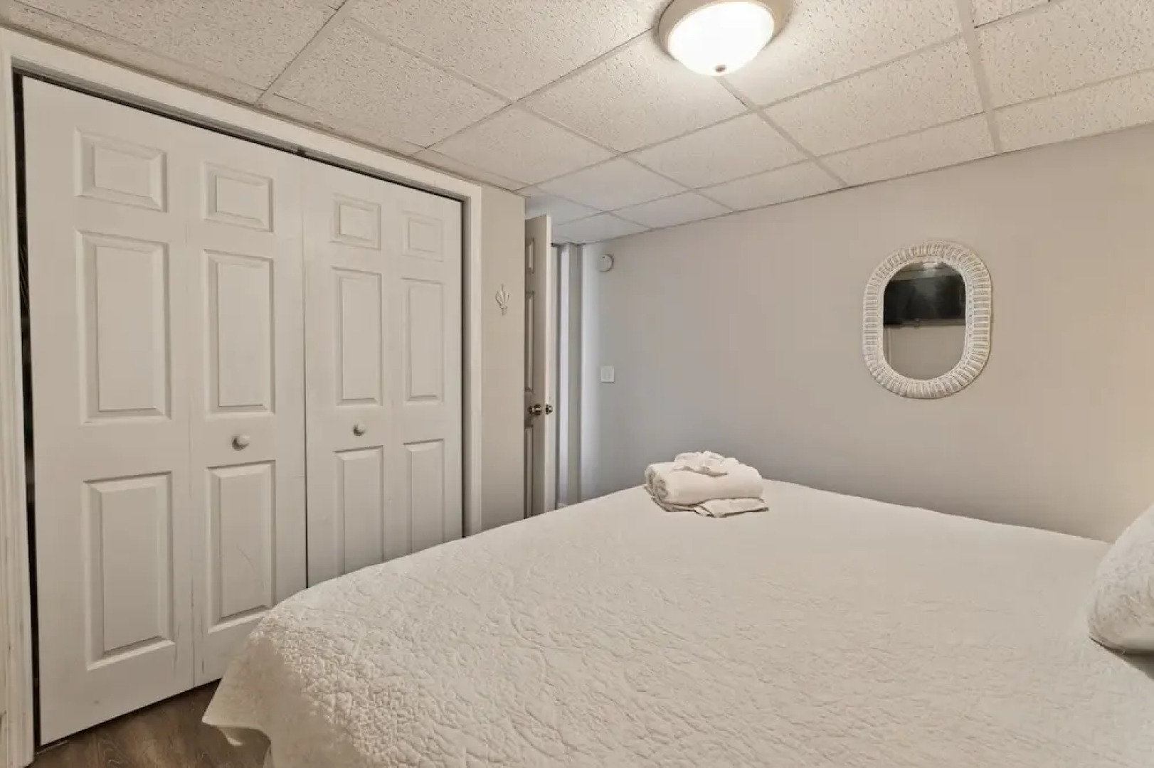 Coastal Retreat Steps From Private Beach 2 Bedroom Apts