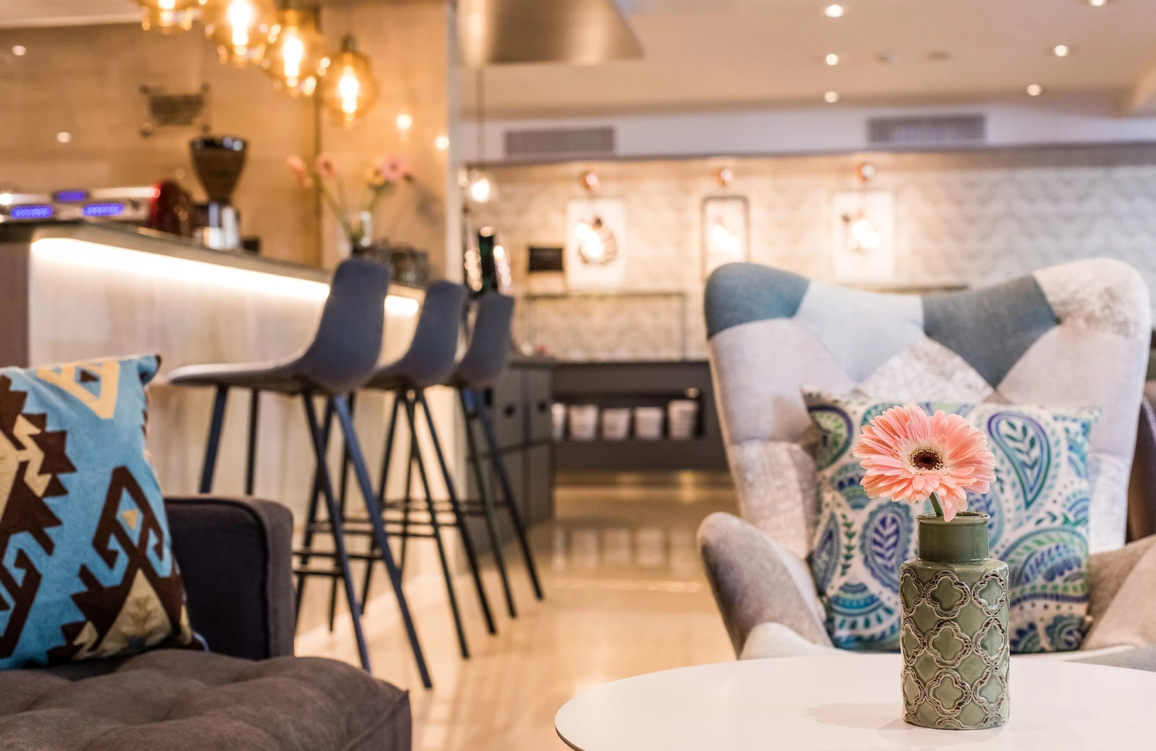 Отель Leonardo Hotel Barcelona Gran Via