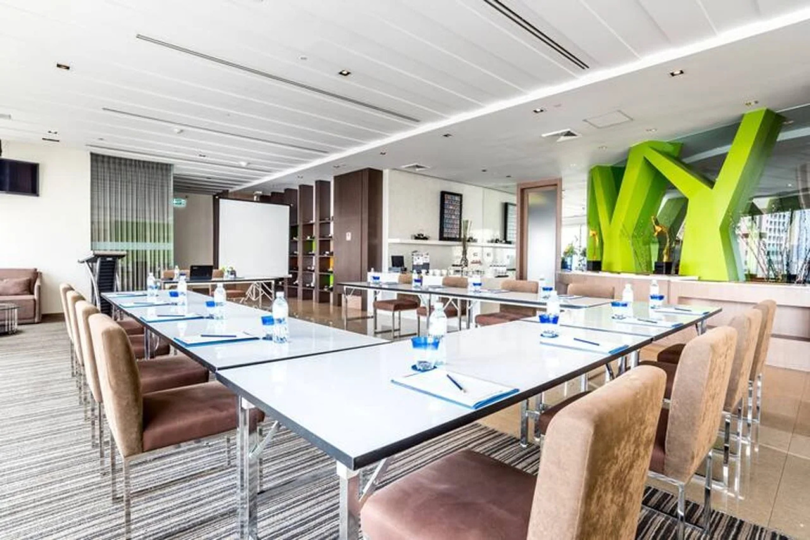 Hilton Garden Inn Bangkok Silom