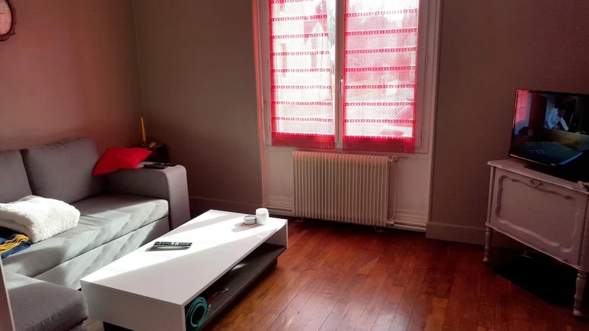 House With 3 Bedrooms in Bourbon-lancy, With Wifi