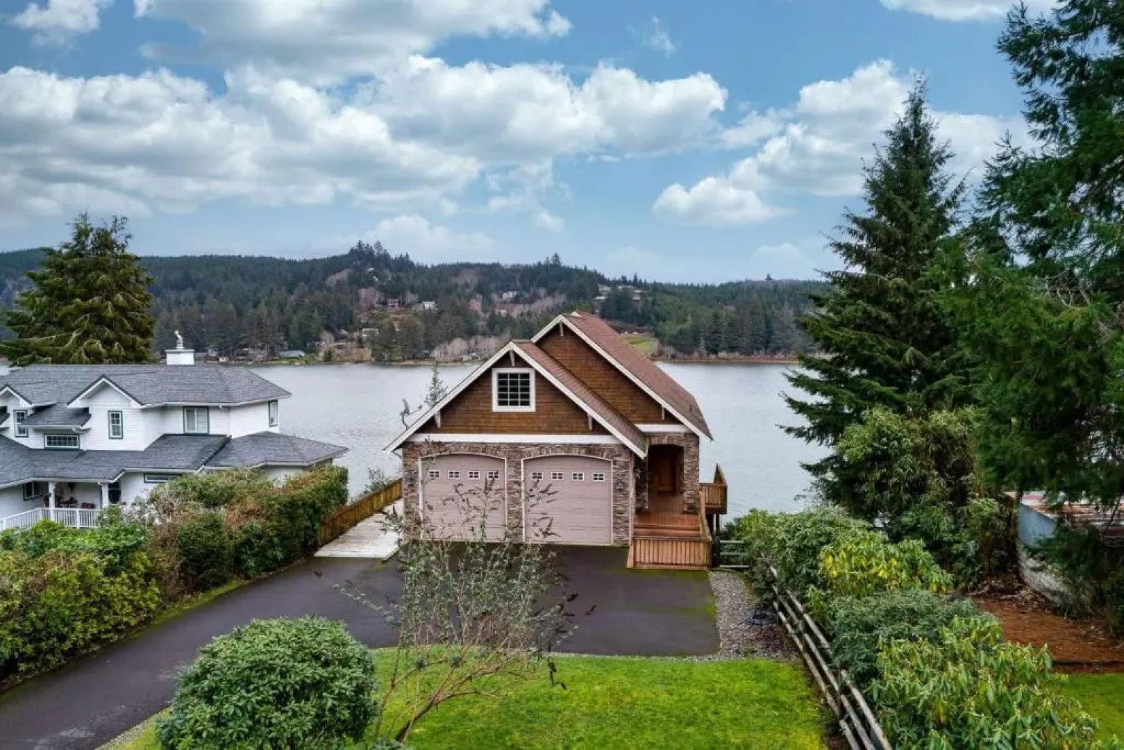 Vista Point Lake House