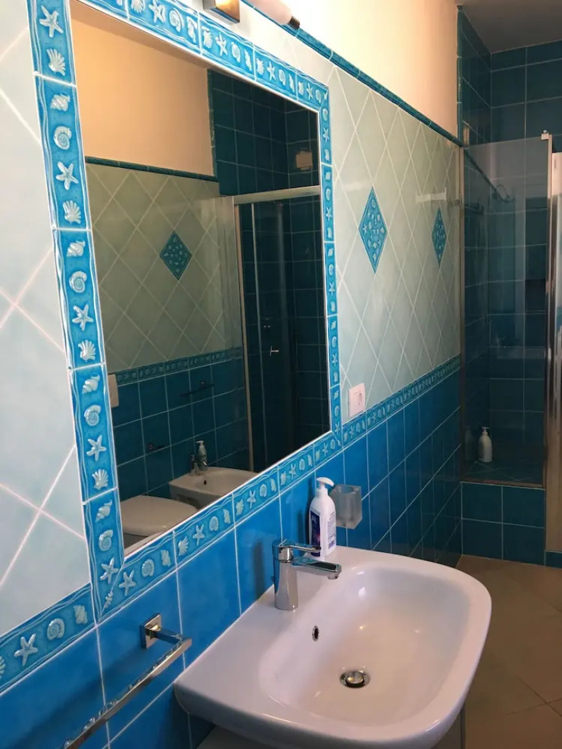 Chic Beachside Apartment